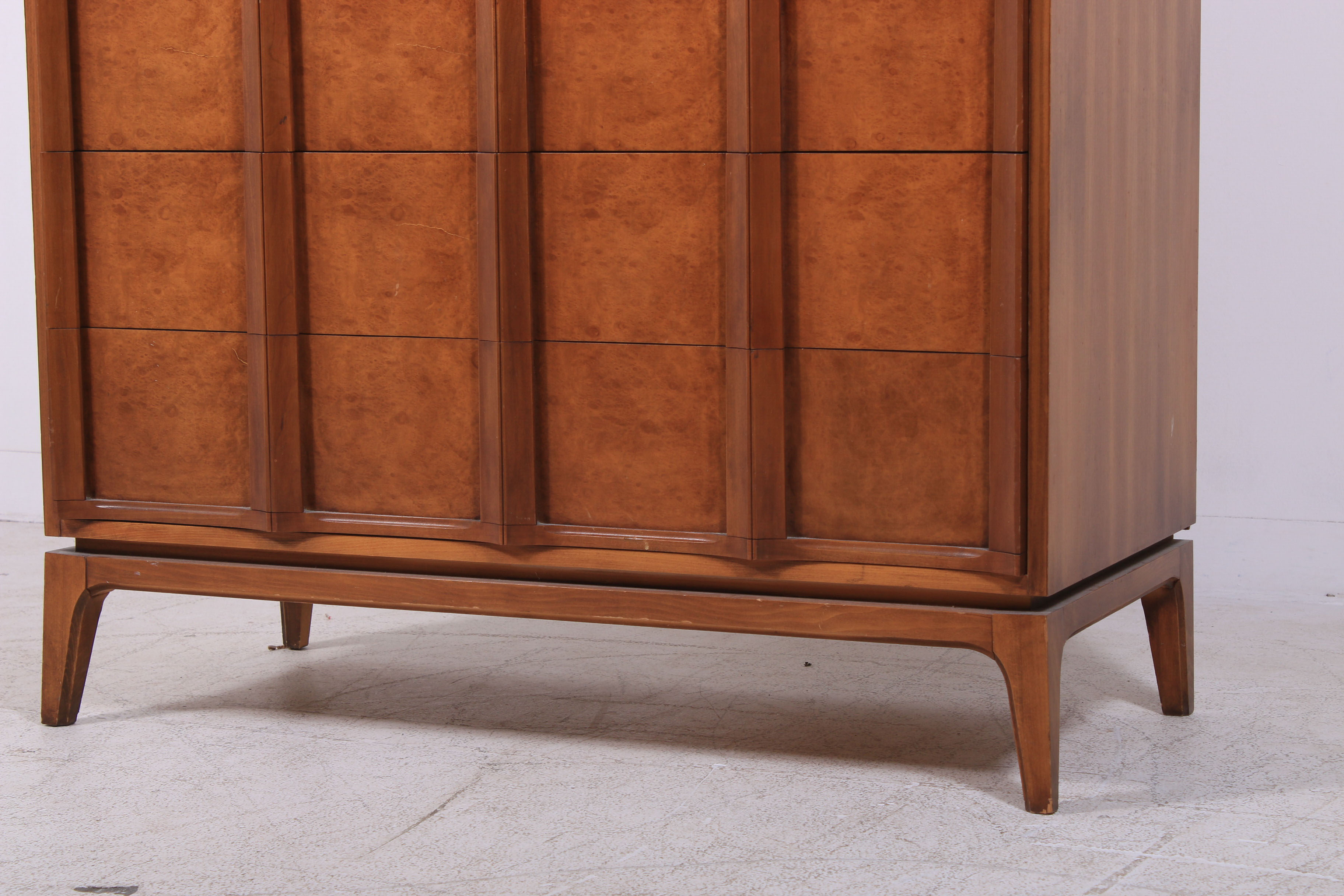 Mid Century Modern Chest of Drawers, Vintage