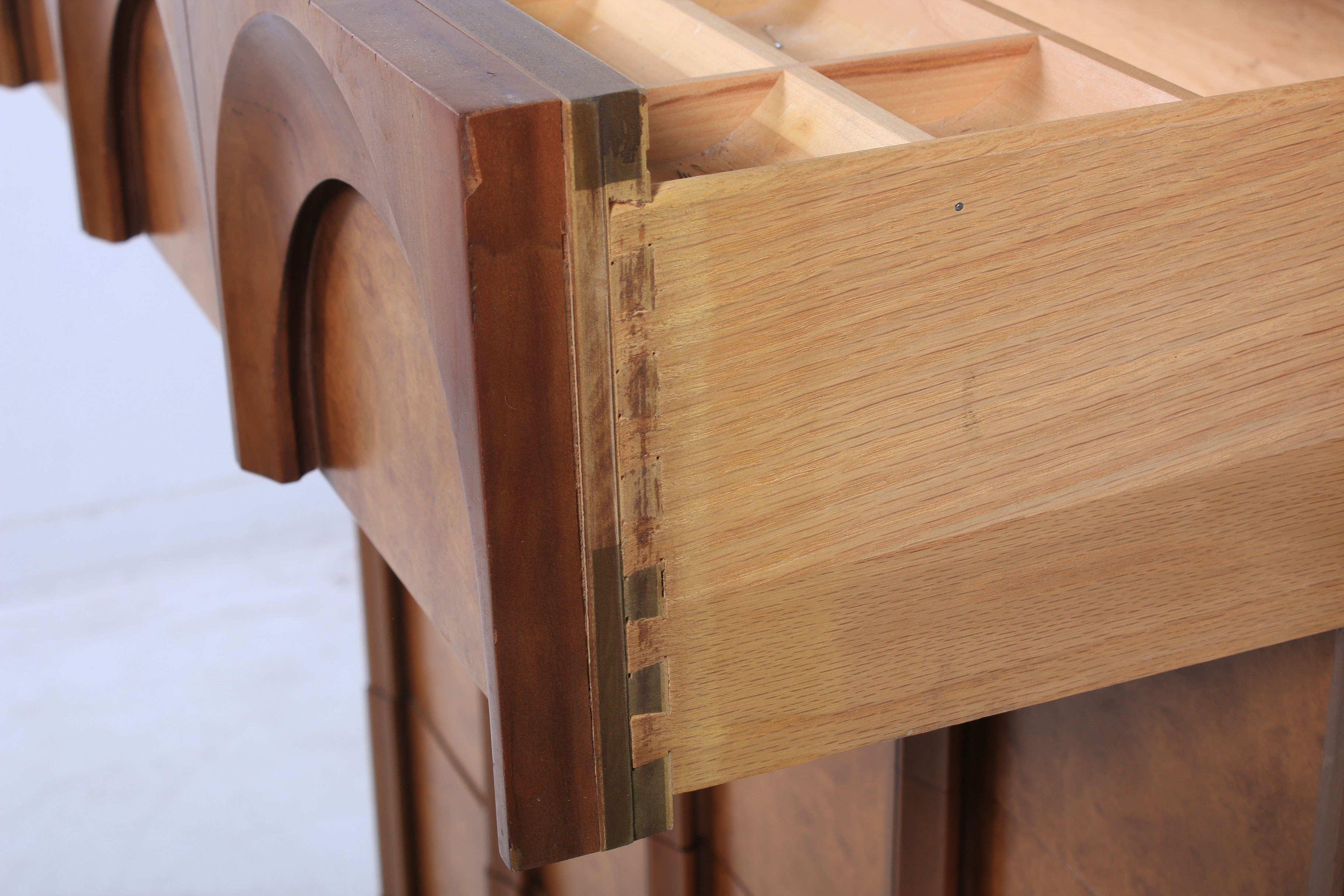 Mid Century Modern Chest of Drawers, Vintage