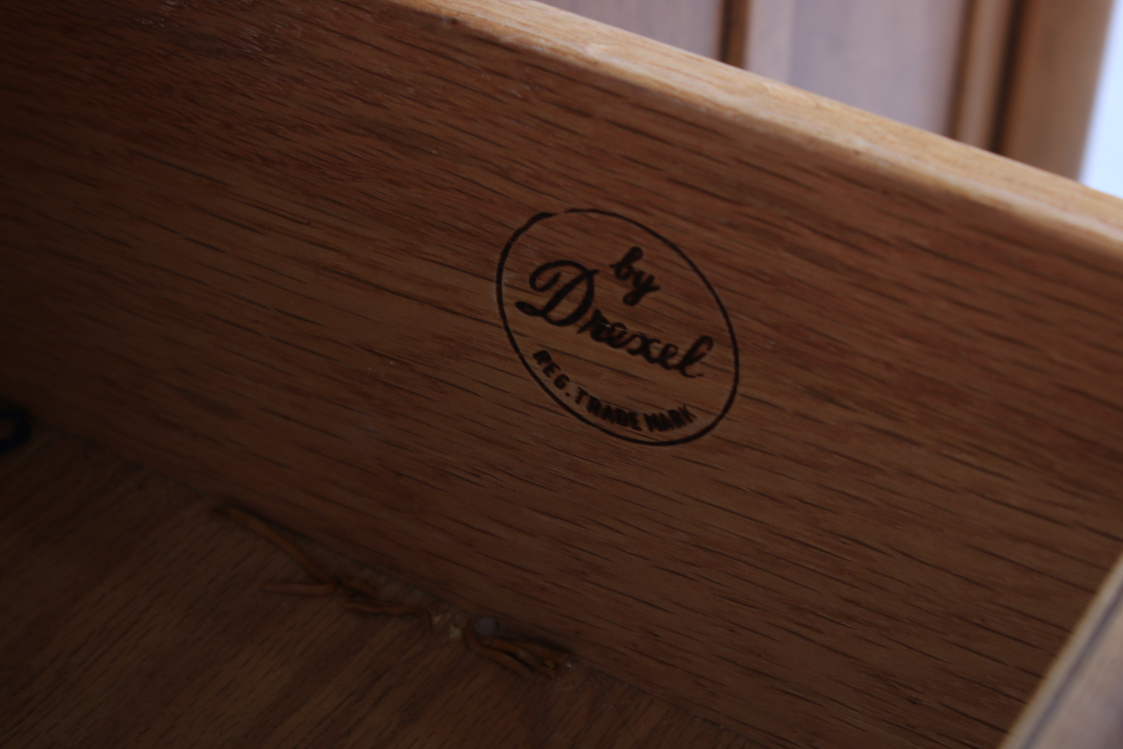 Drexel "Meridian" Mid Century Modern Display Cabinet, 1960s