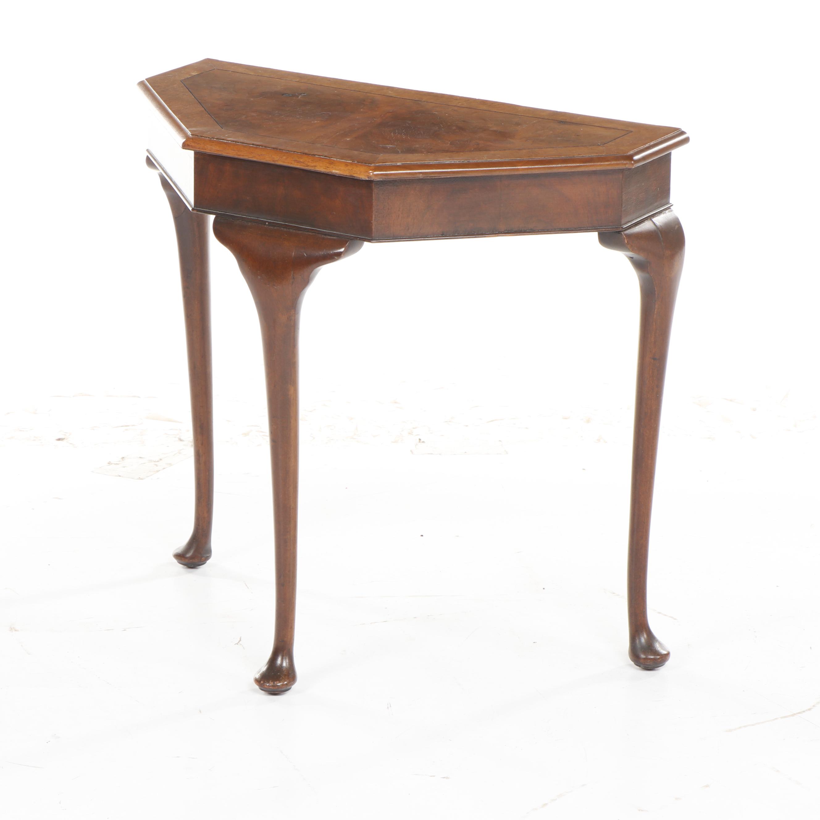 Queen Anne Style End Table with Burl Wood Top, Mid 20th Century
