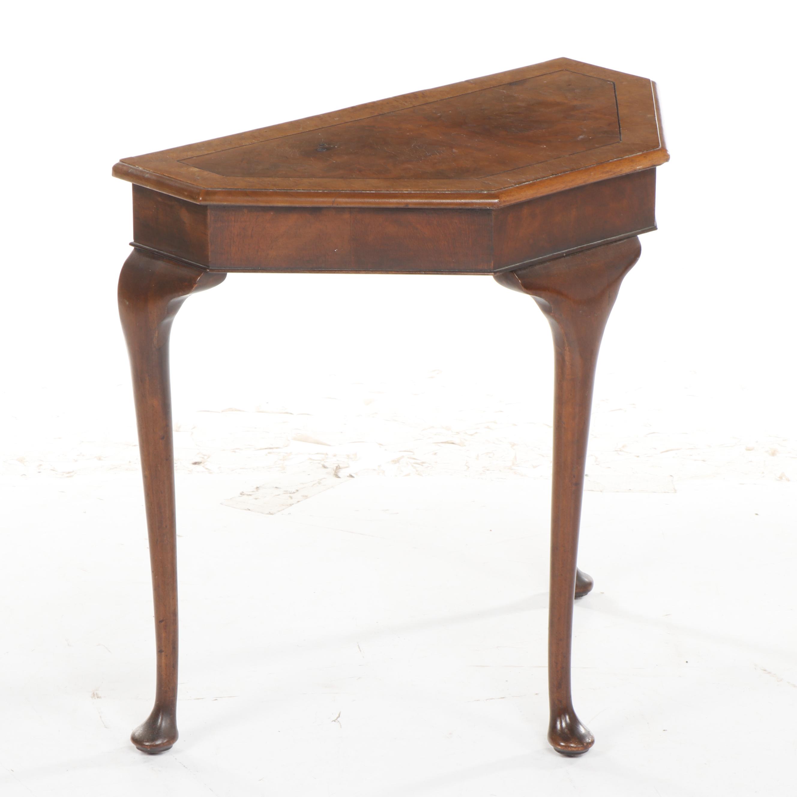 Queen Anne Style End Table with Burl Wood Top, Mid 20th Century