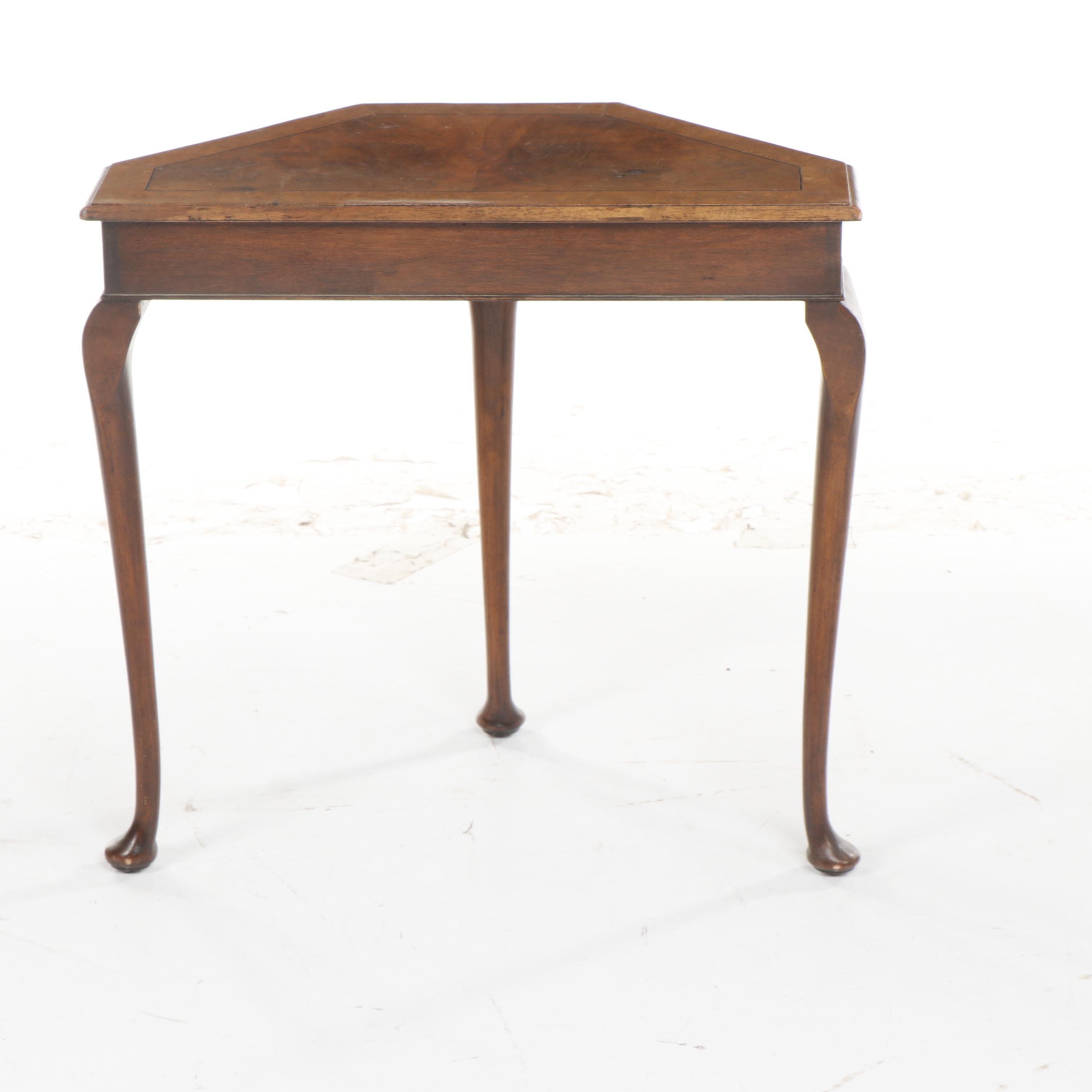 Queen Anne Style End Table with Burl Wood Top, Mid 20th Century