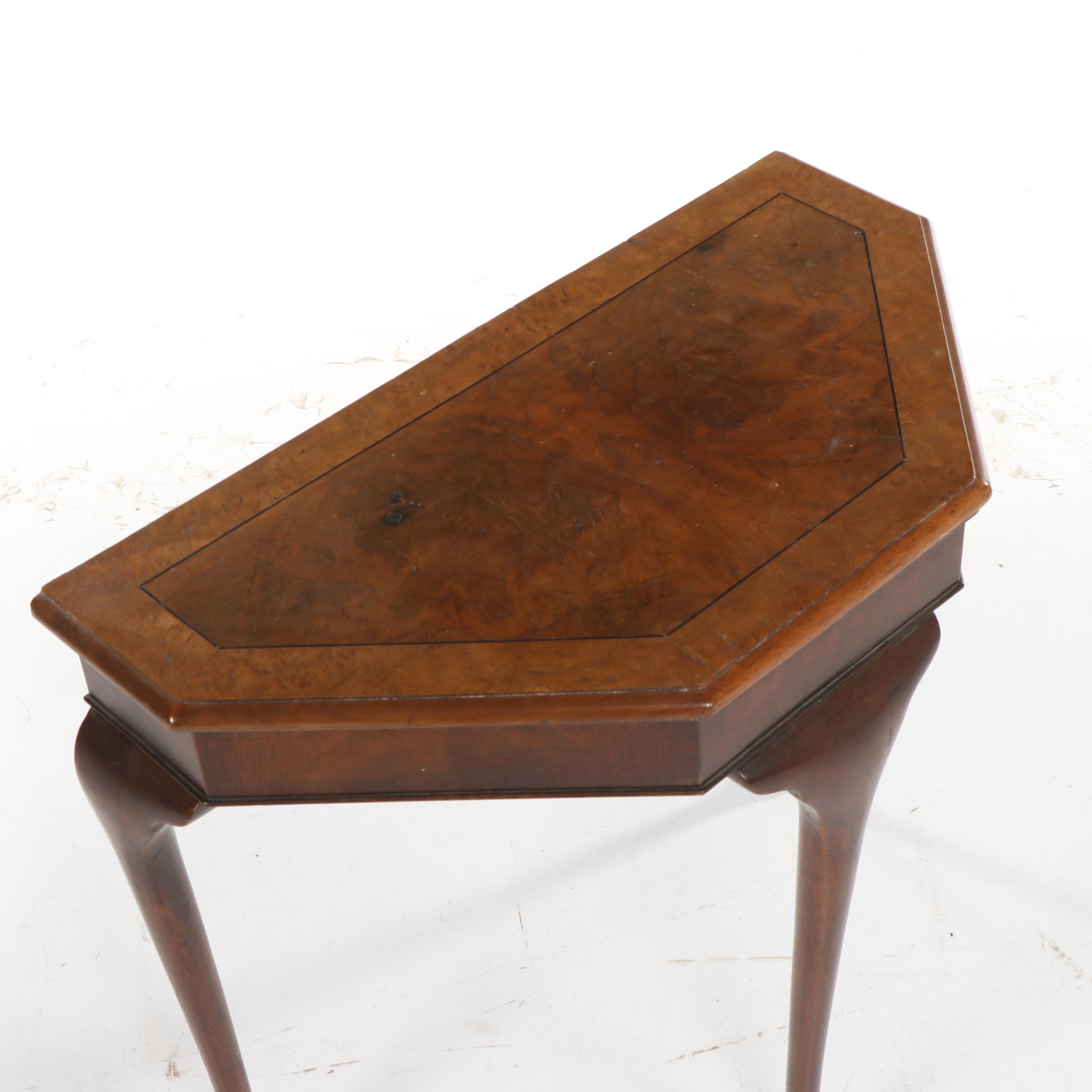 Queen Anne Style End Table with Burl Wood Top, Mid 20th Century