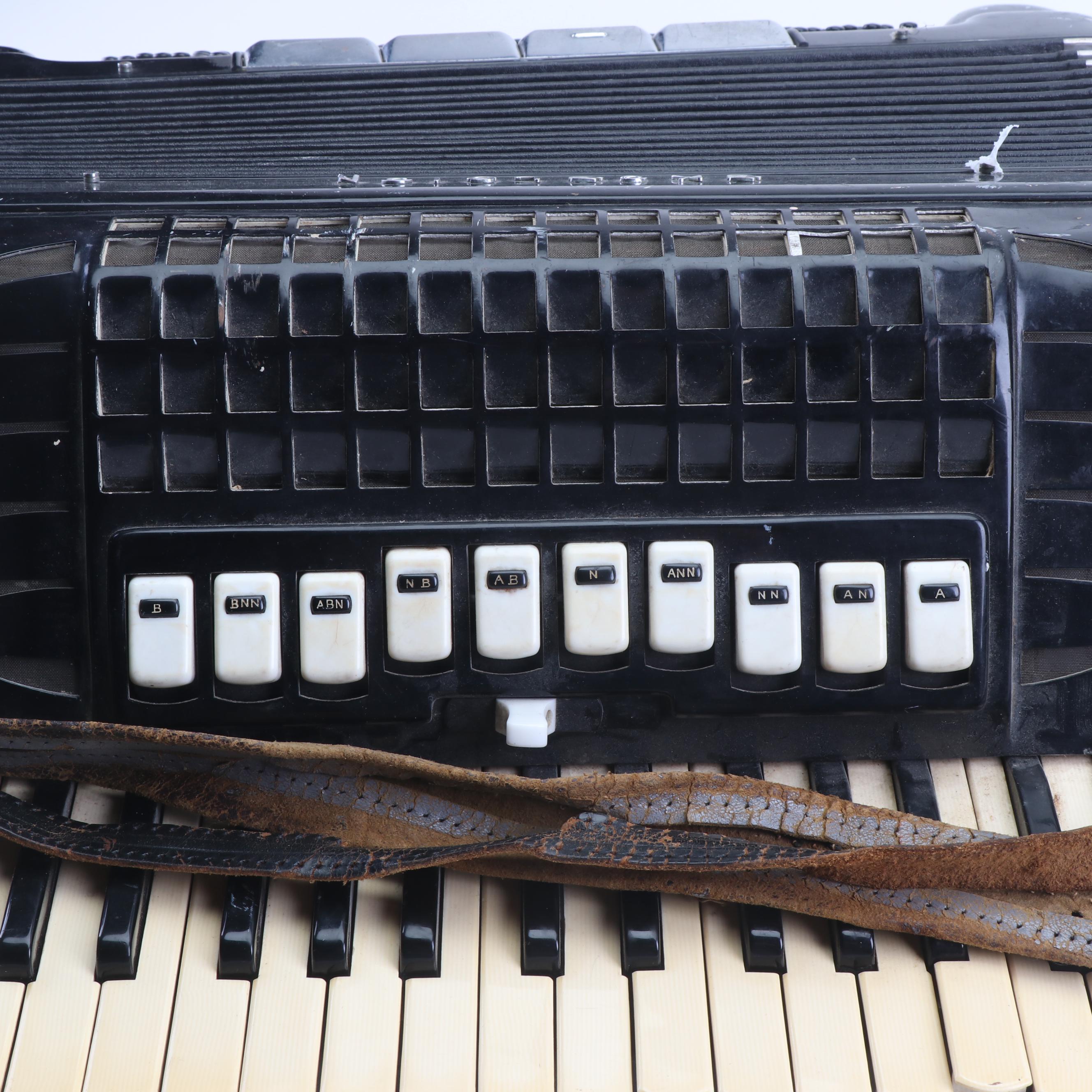 Vintage Excelsior Professional Model Accordian