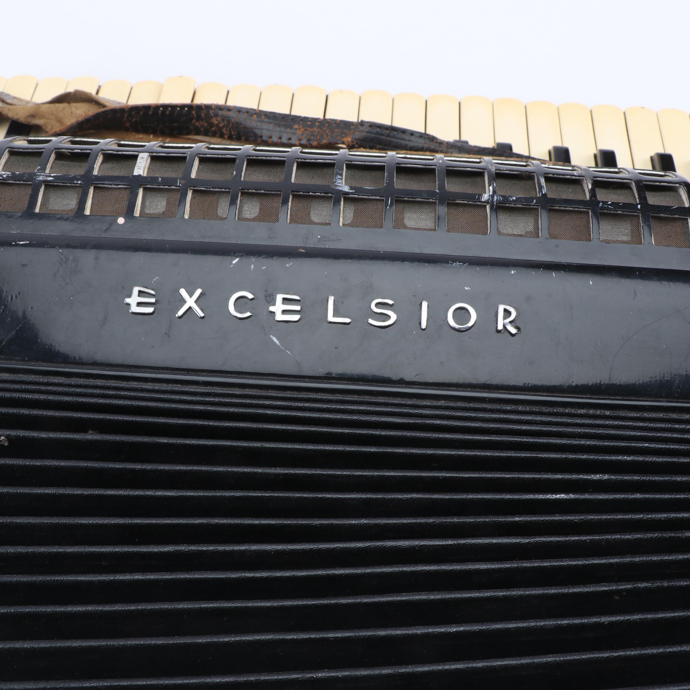 Vintage Excelsior Professional Model Accordian