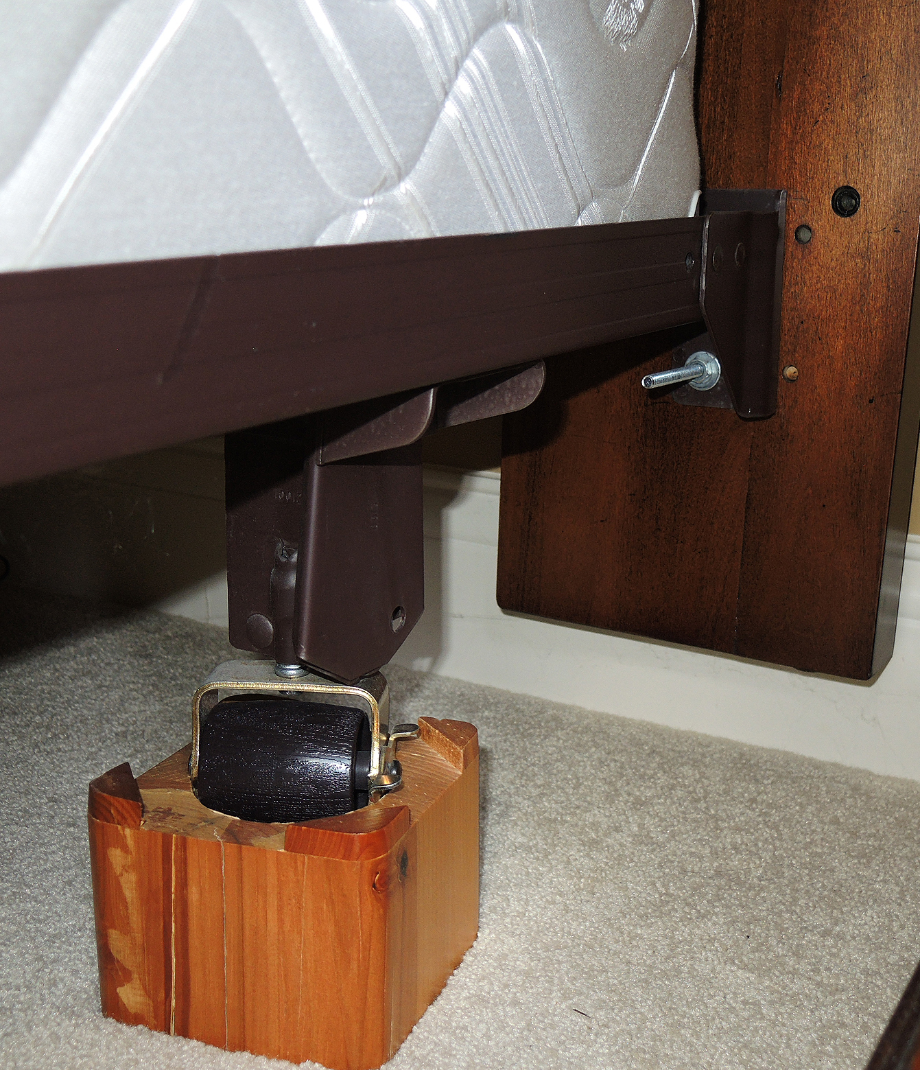 Thomasville Queen Headboard and Veratex Bedding