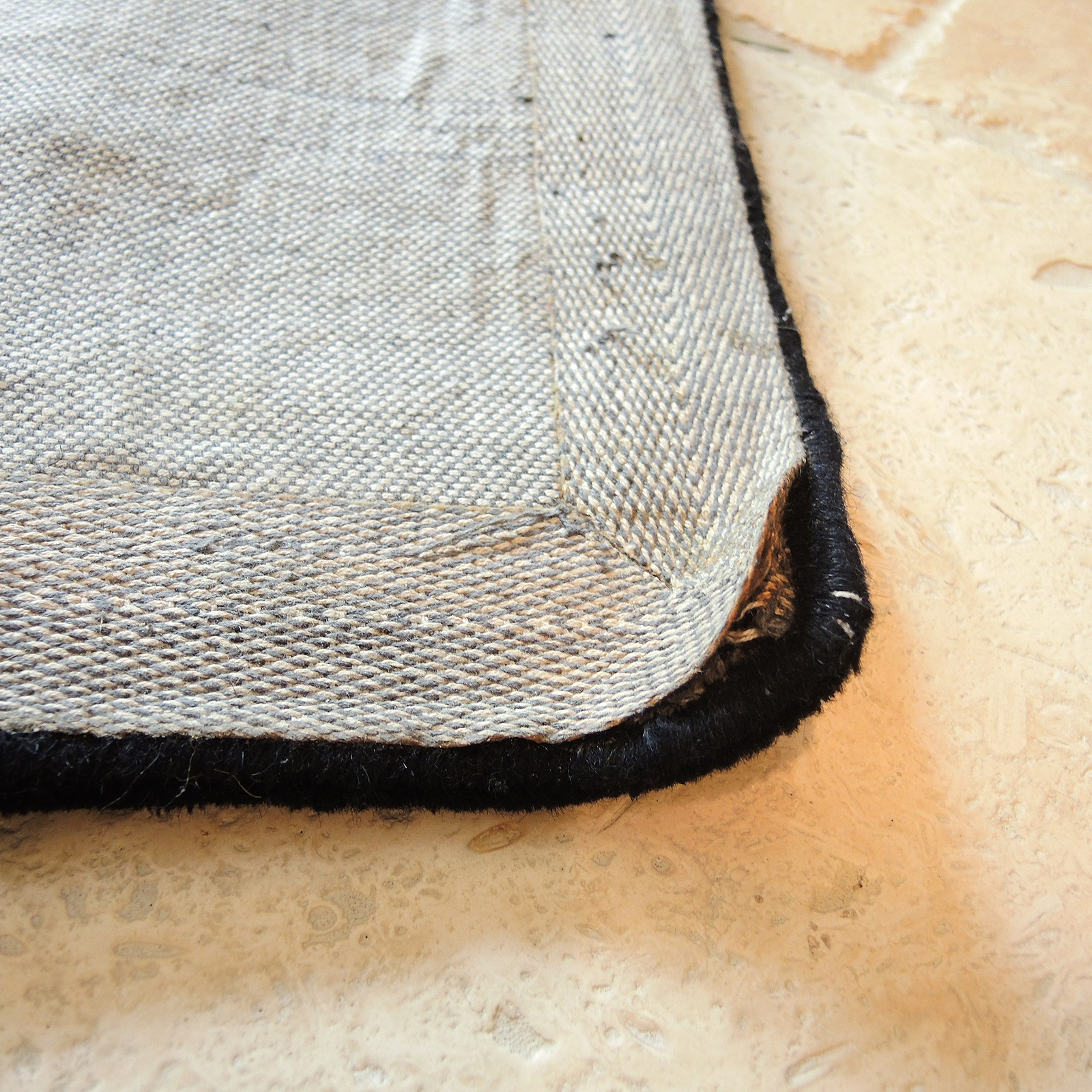 Tufted Nourison 2000 Silk and Wool Carpet Runner