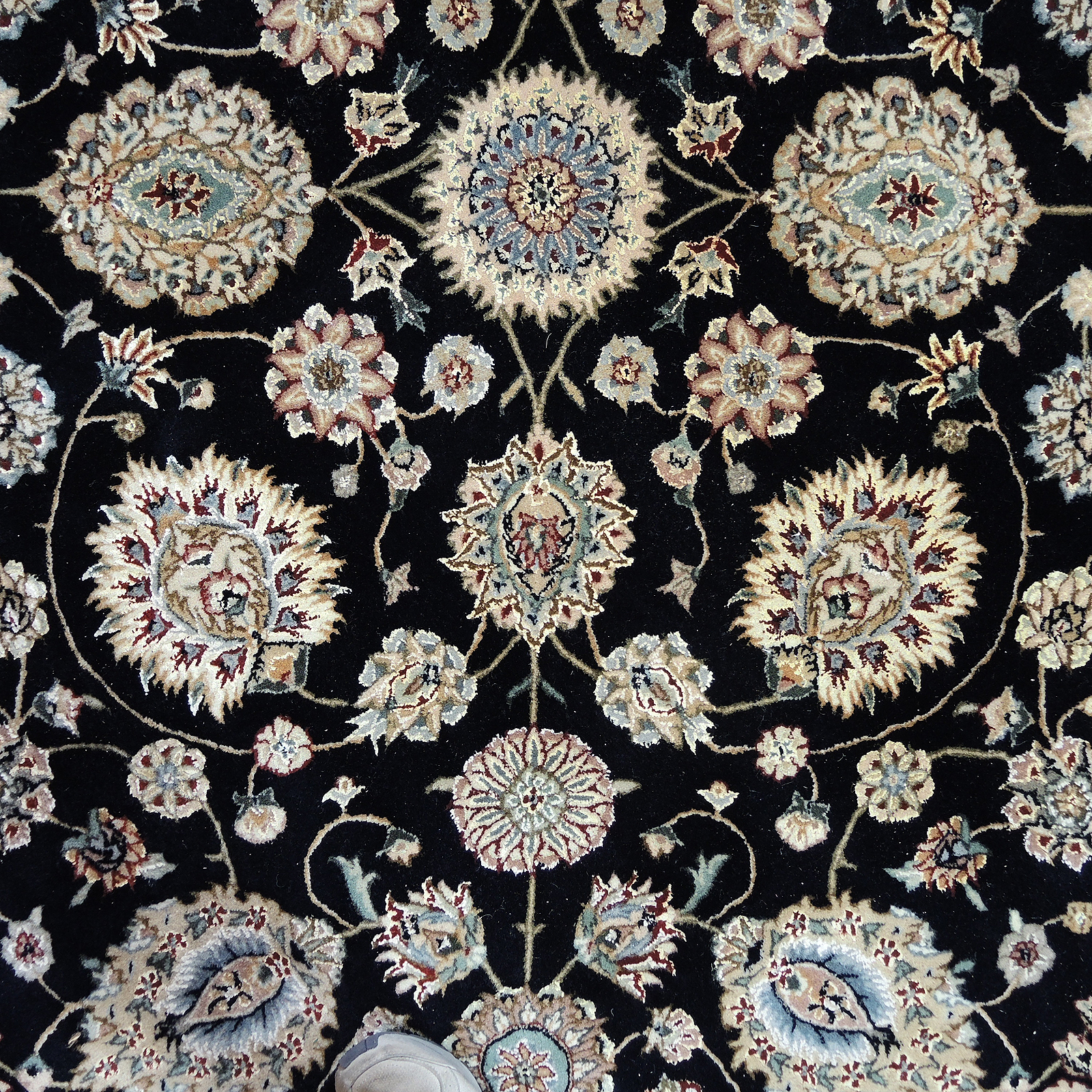 Tufted Wool and Silk Blend Round Area Rug from The Rug Gallery