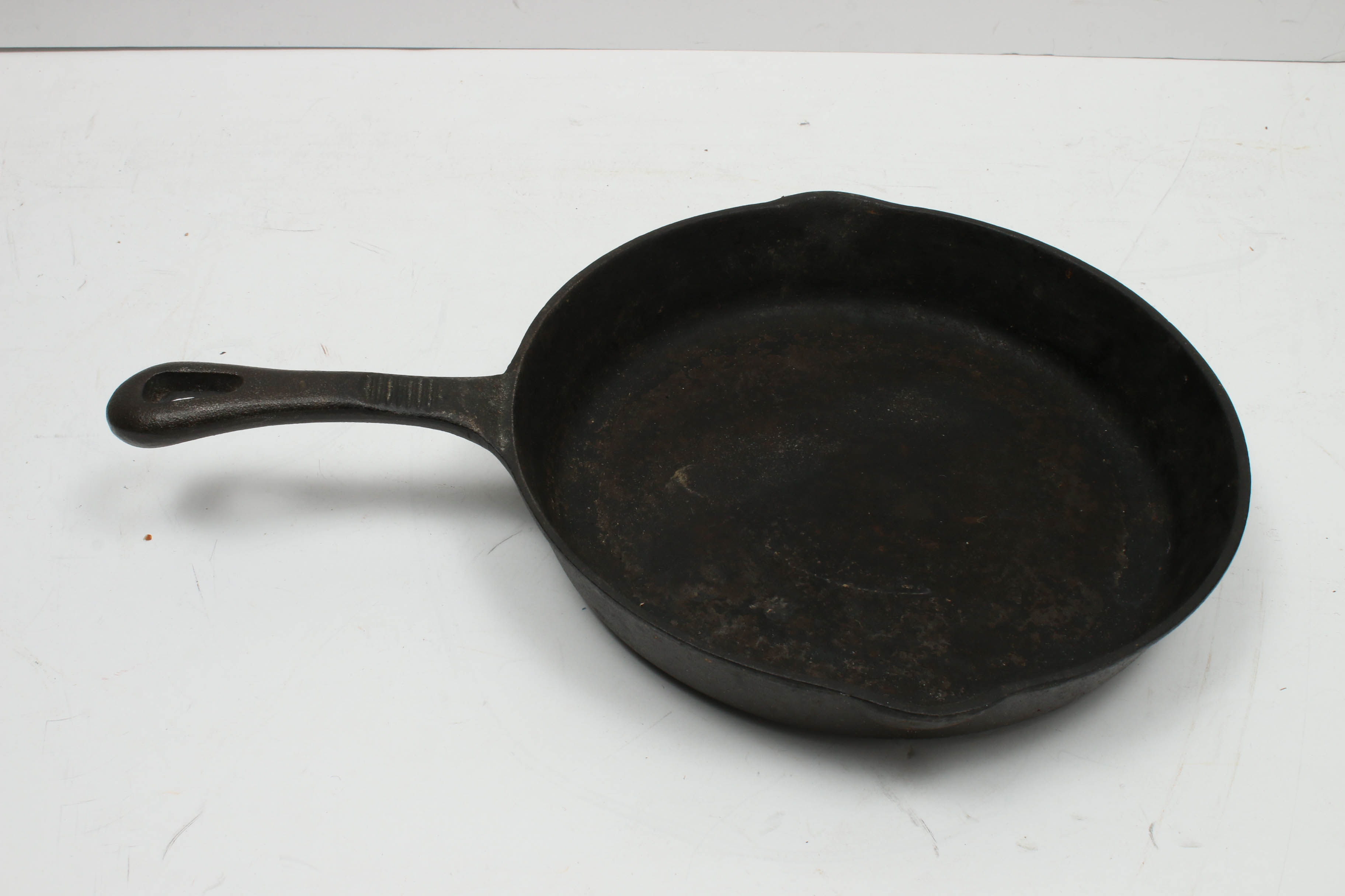 Cast Iron Skillets by Mesquite Ridge and Benjamin & Medwin