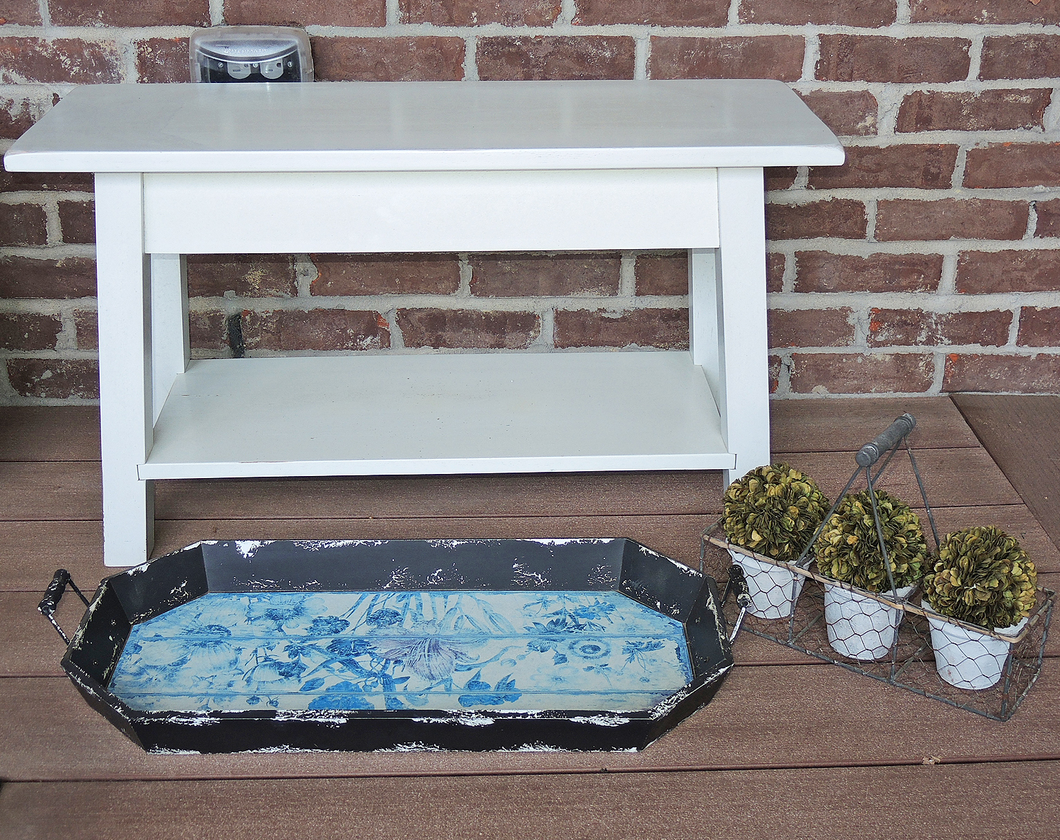 Outdoor Patio Decor and Accent Table