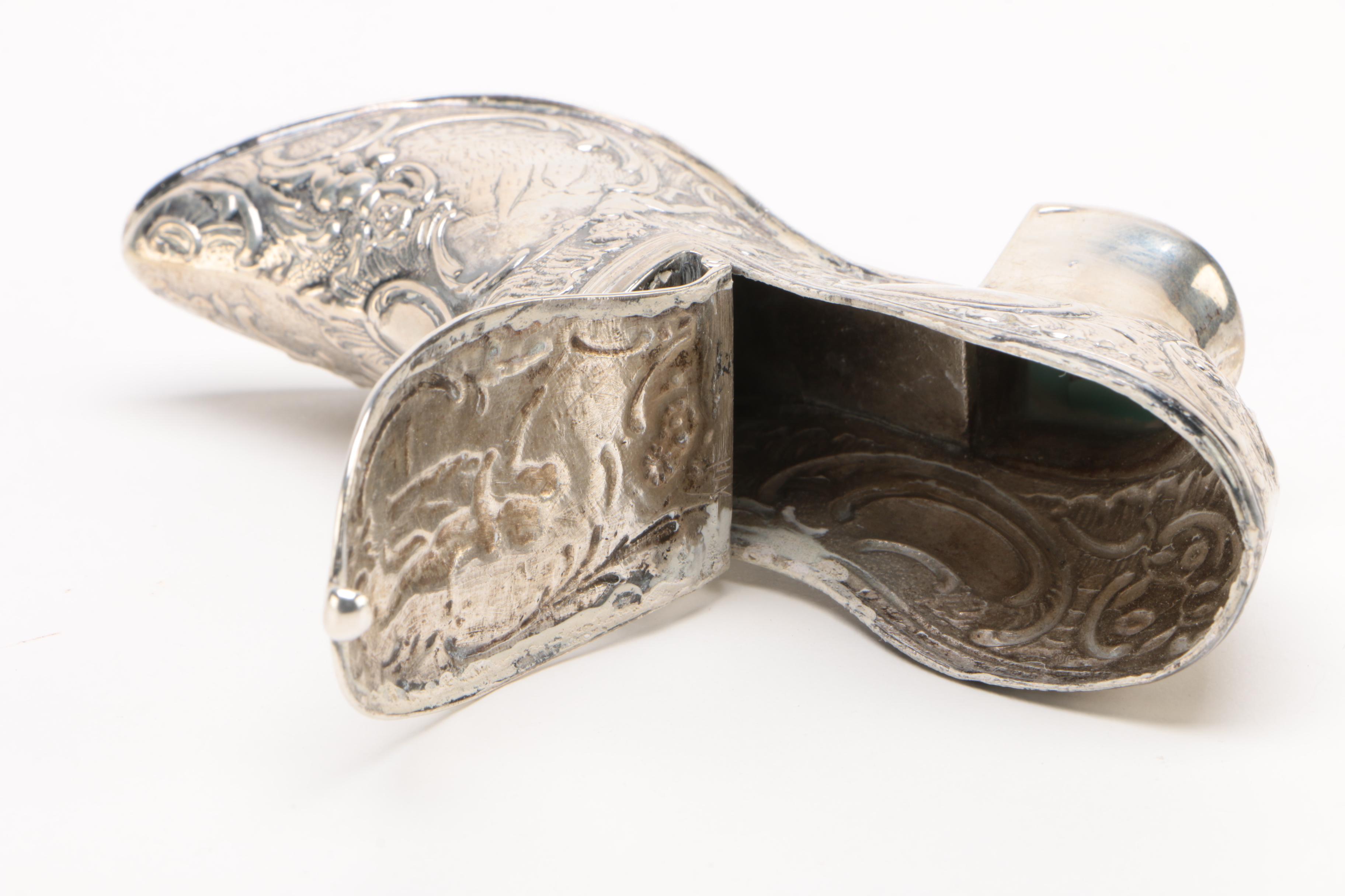 Continental 800 Silver Shoe Form Snuff Box in the Dutch Baroque Style