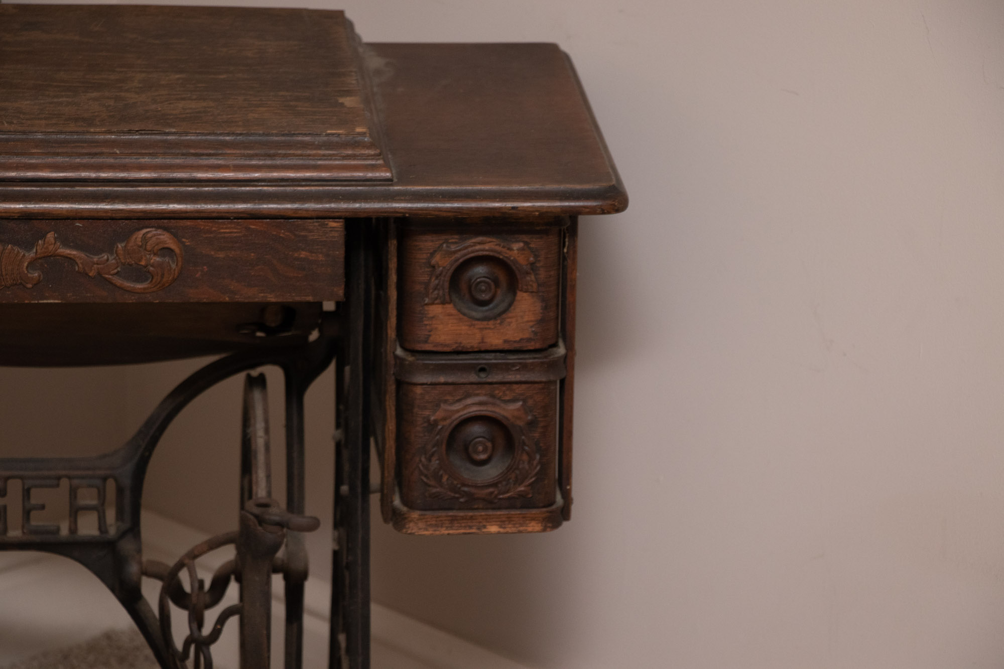 The Singer Manufacturing Co. Foot Pedal Sewing Machine