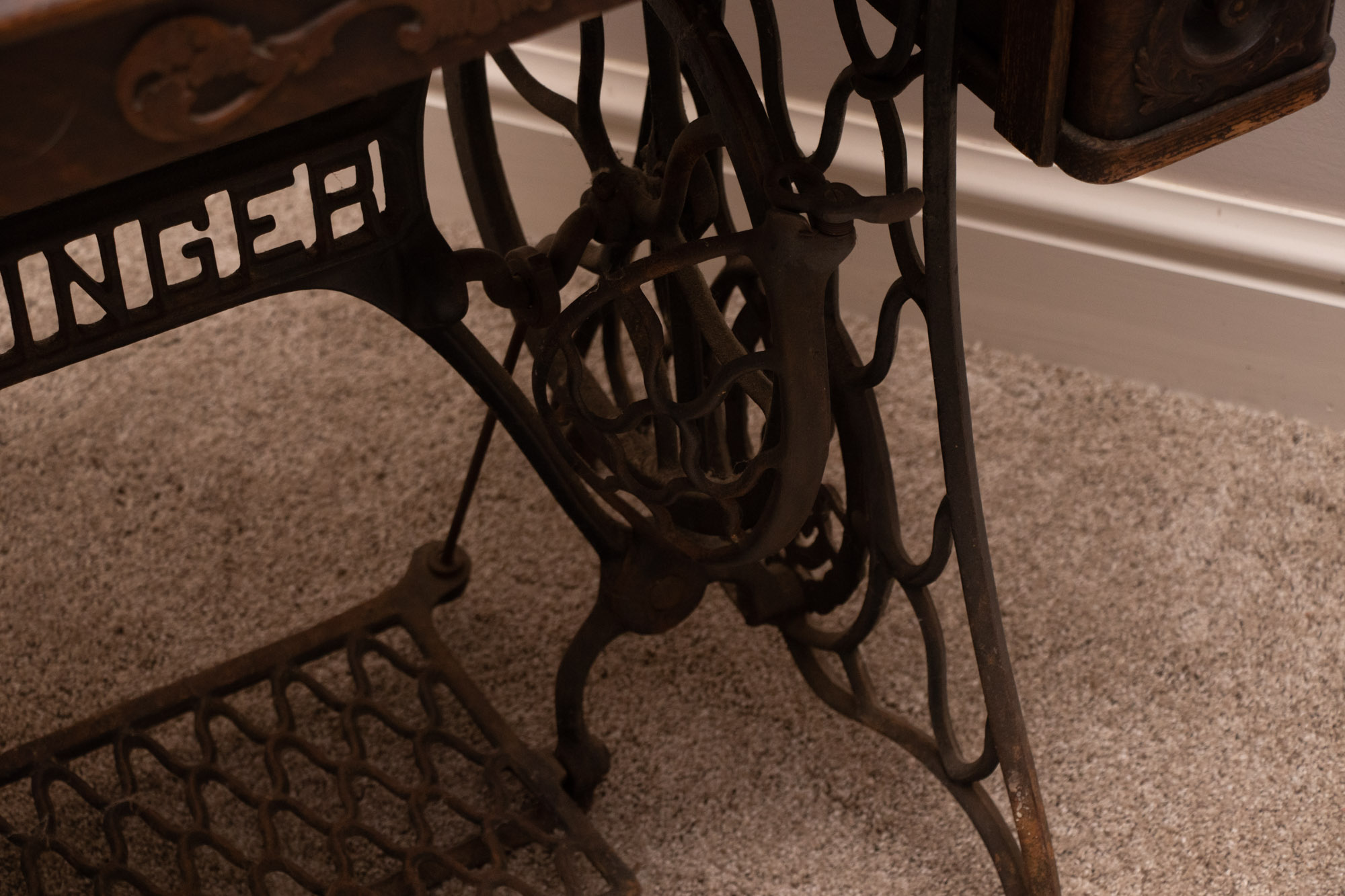 The Singer Manufacturing Co. Foot Pedal Sewing Machine