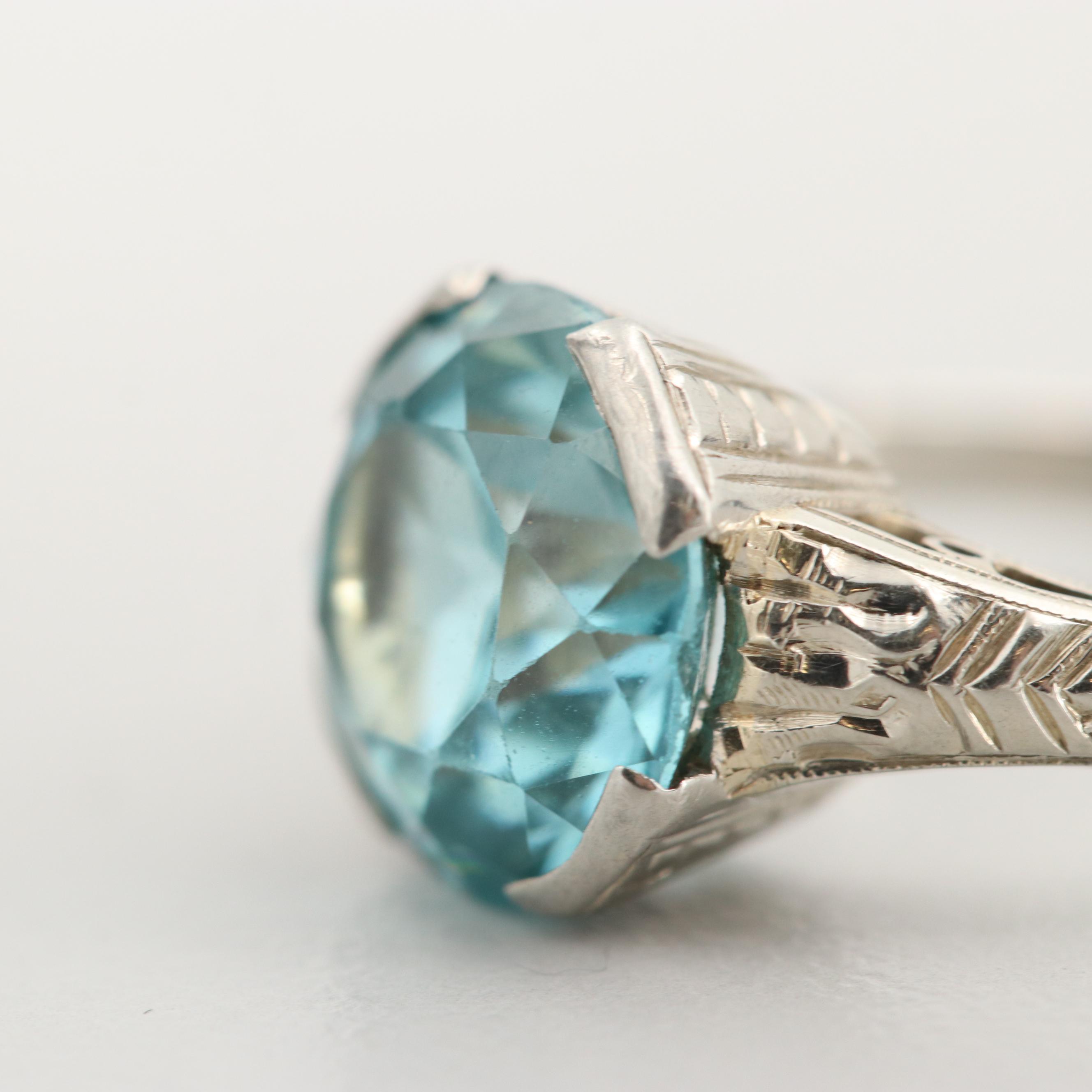 Art Deco 18K White Gold Zircon Ring with Engraved Wheat Sheaf Motif