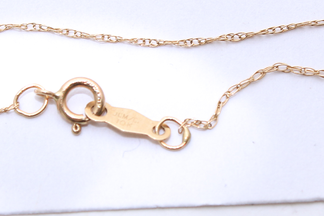 10K Yellow Gold Graduated Cubic Zirconia Necklace