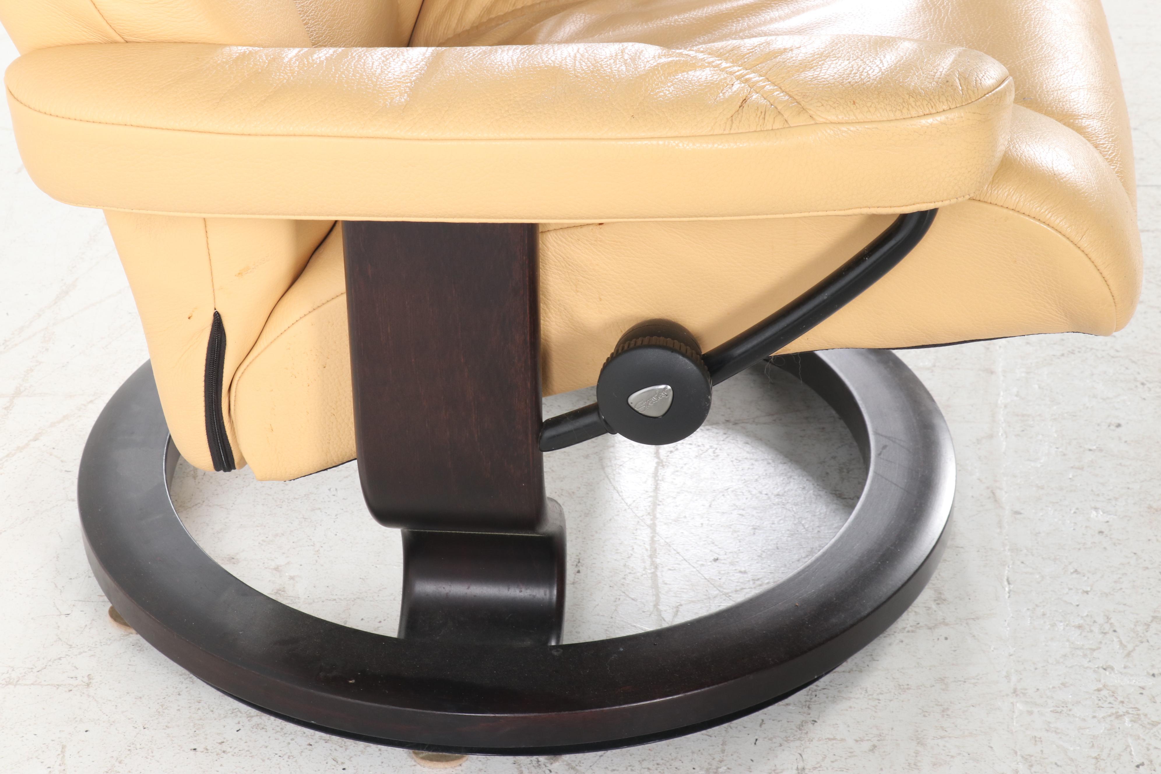 Ekornes Stressless Consul Chair with Ottoman