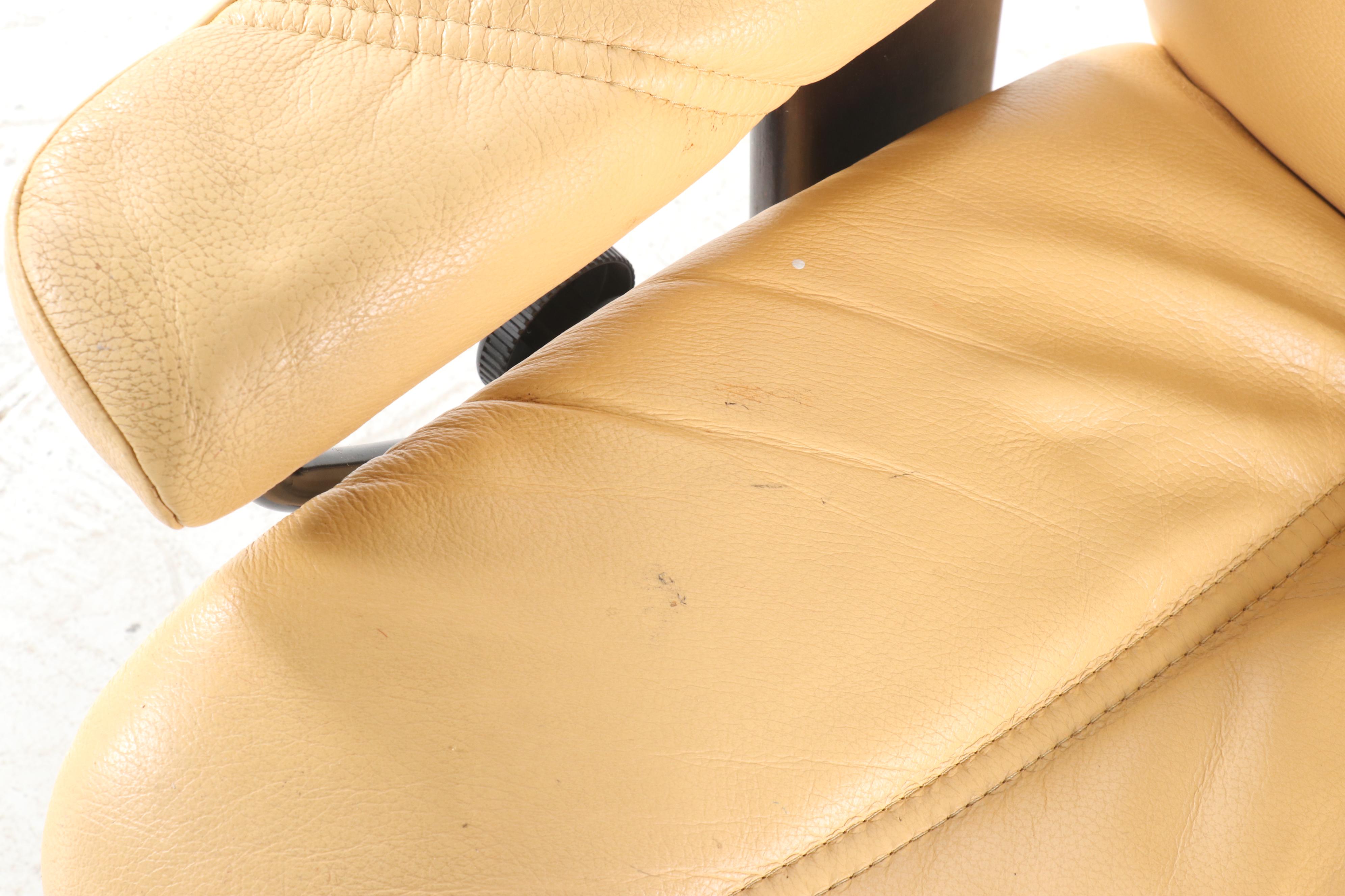 Ekornes Stressless Consul Chair with Ottoman