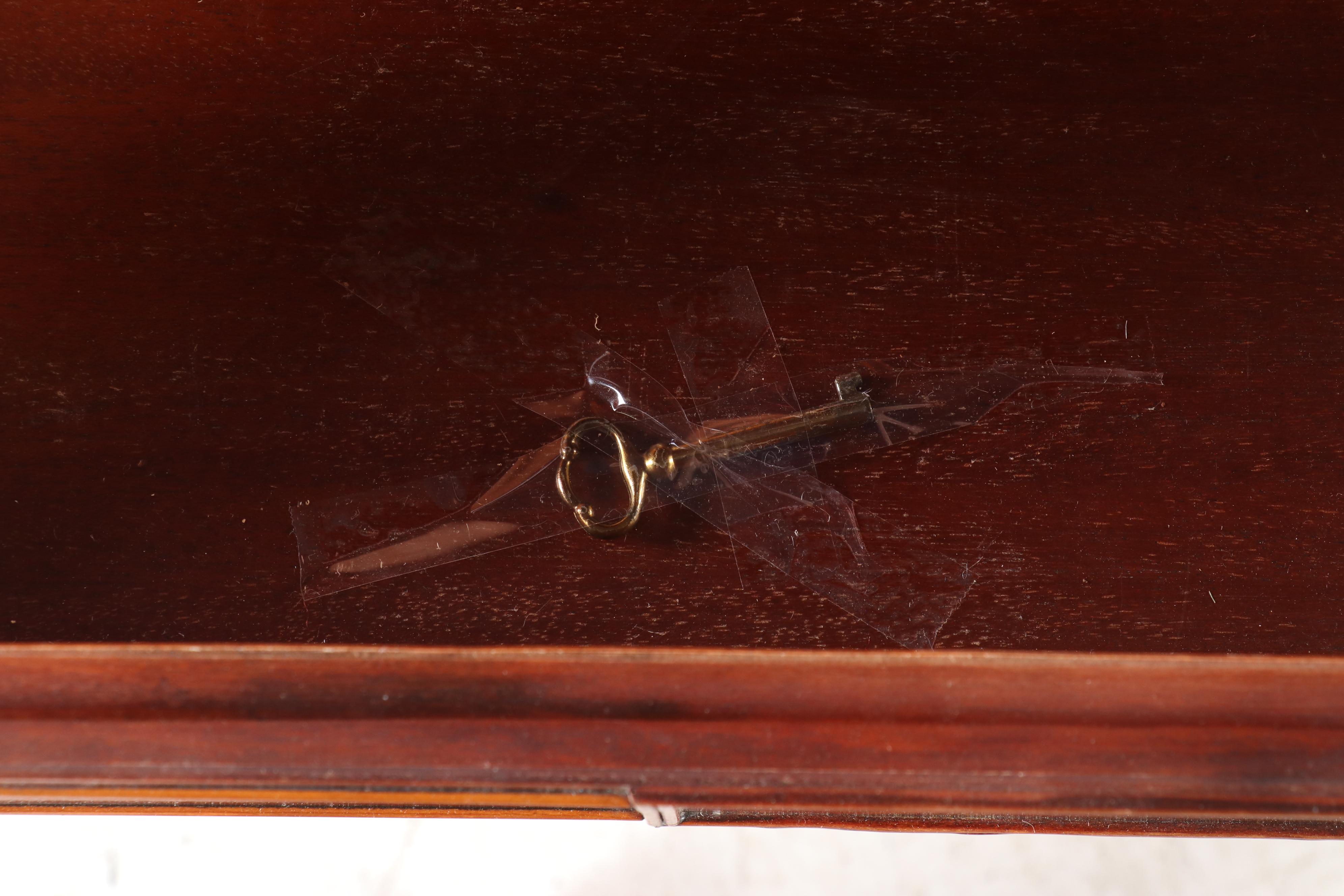 Huntley Simmons Furniture Federal Style Mahogany Corner Cabinet