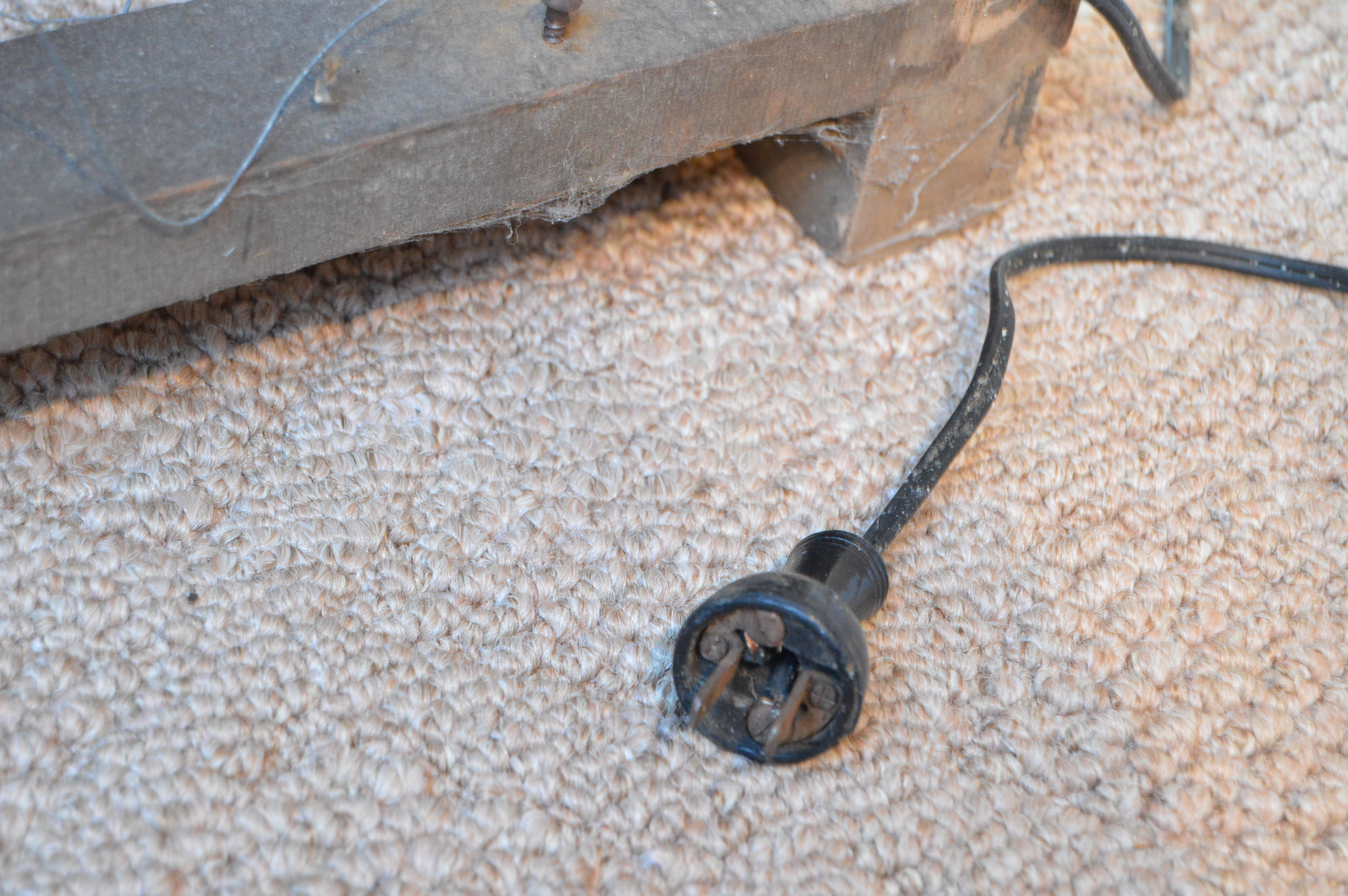 1930s Philco Model 37-630 Floor Radio