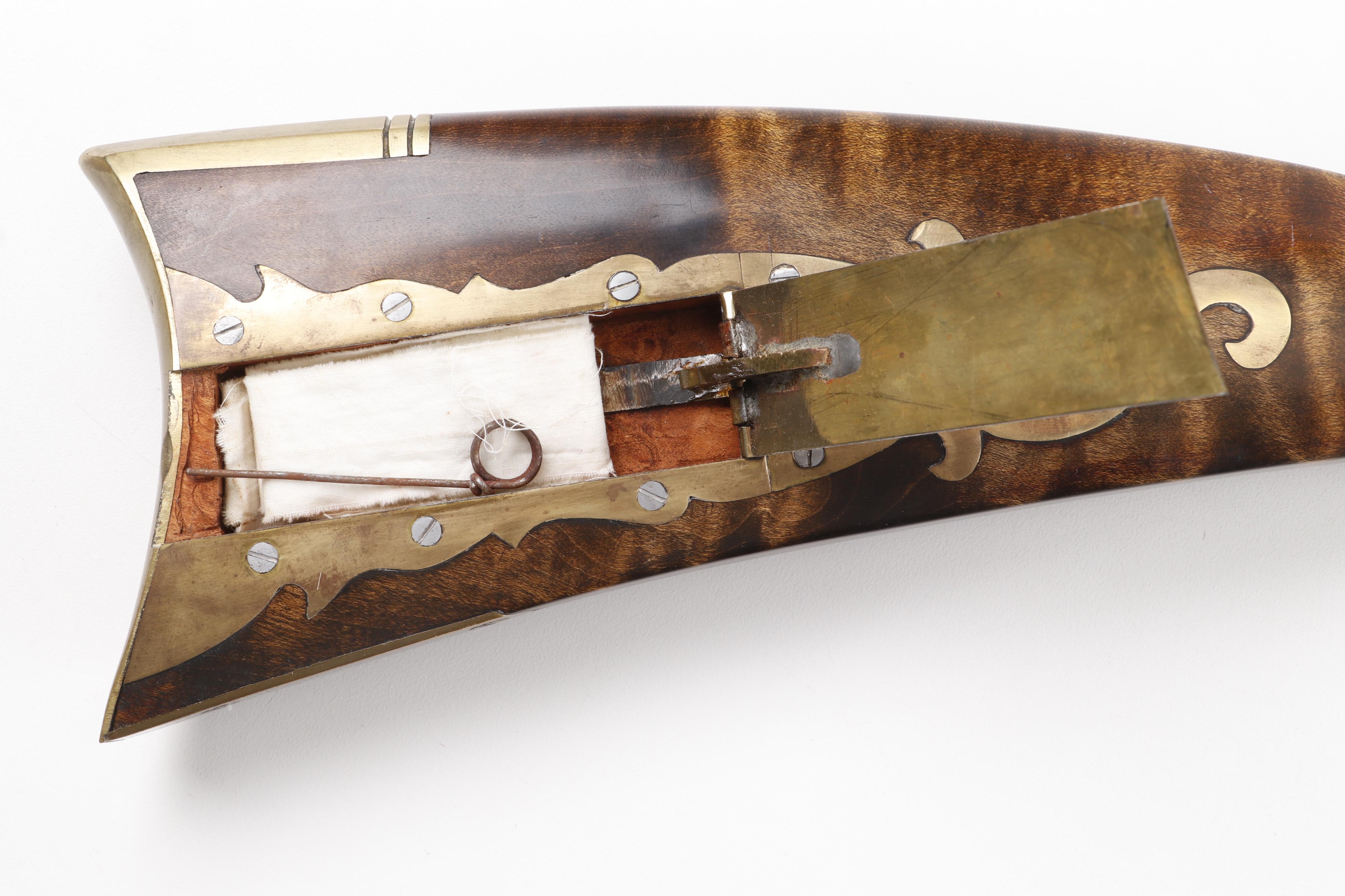 Flintlock Kentucky Long Rifle with Tiger Maple Stock, Late 18th/Early 19th Cent.