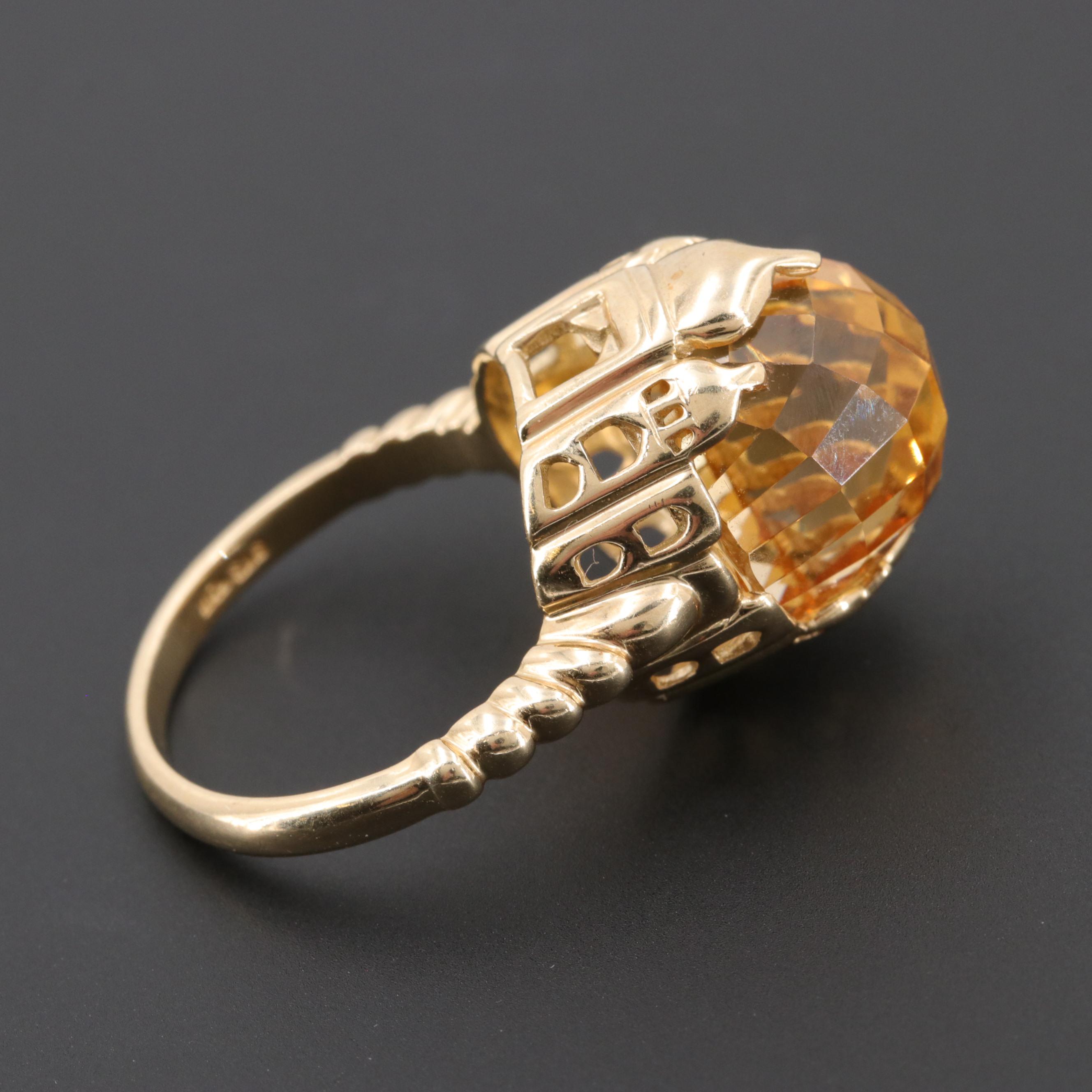 10K Yellow Gold Citrine Ring  with Taj Mahal Motif