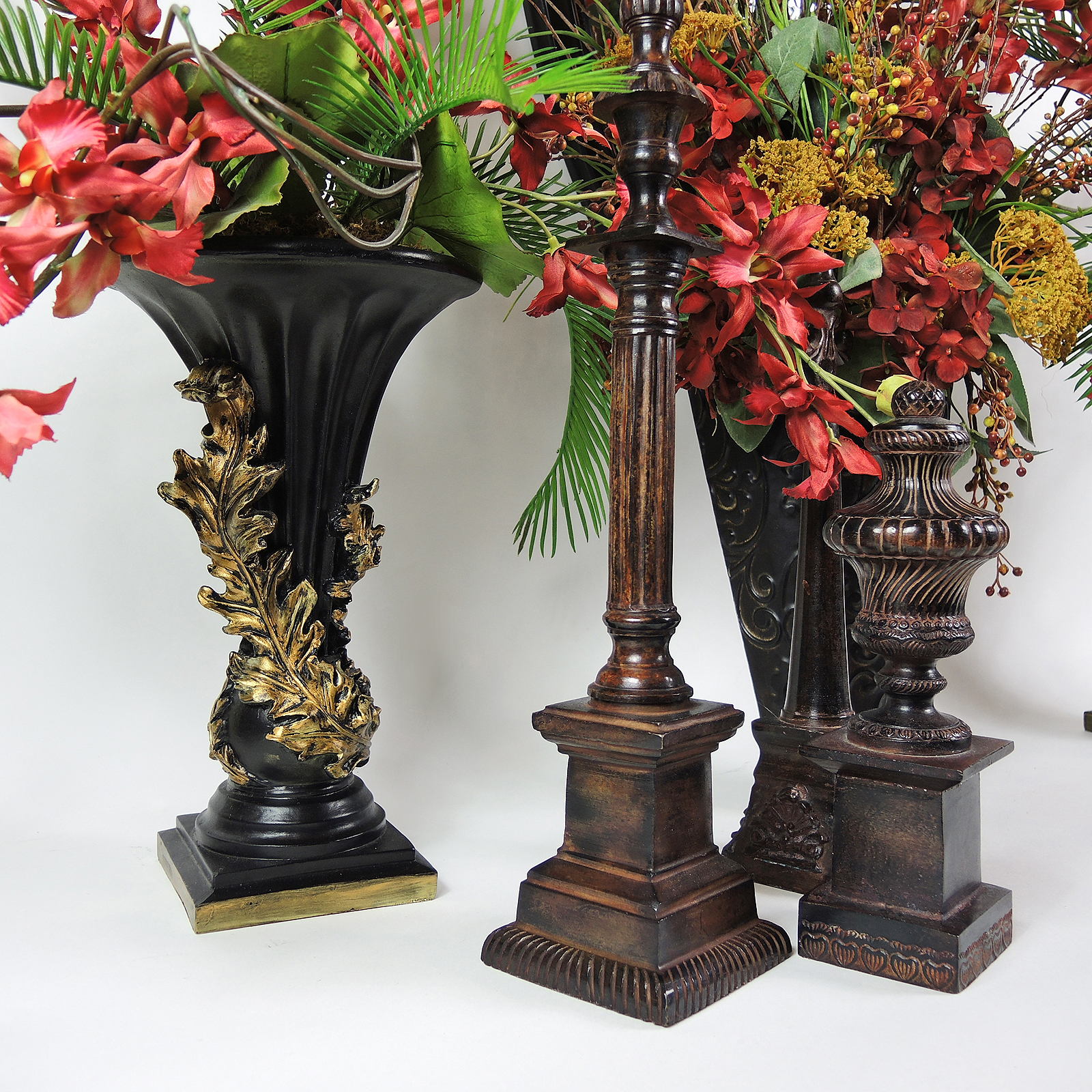 Contemporary Oval Accent Mirror and Table Decor