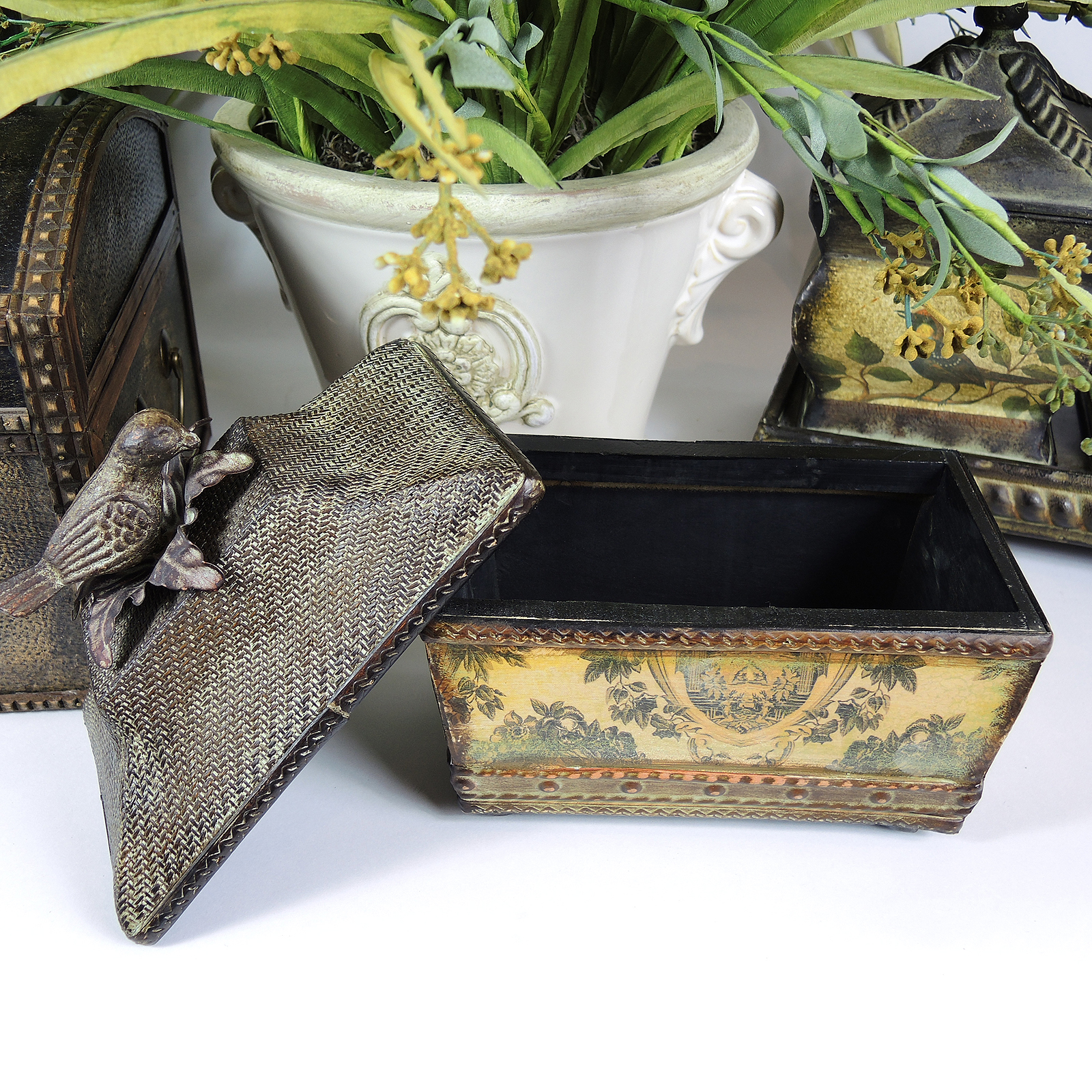 Home Decor Including Ceramic Glazed Table Lamp