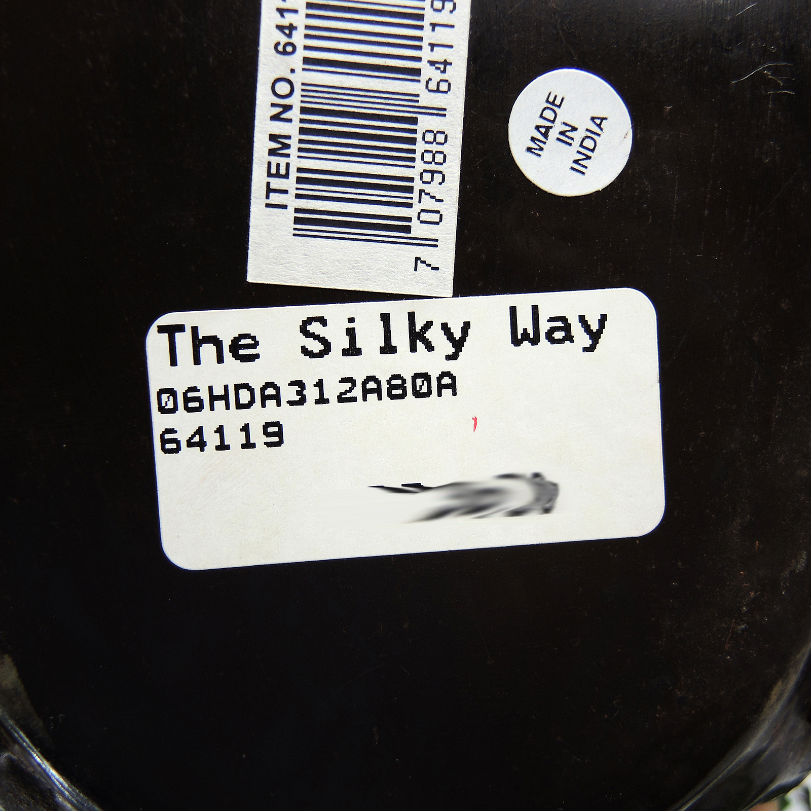 Table Decor and Floral Arrangements Including "Silky Way"