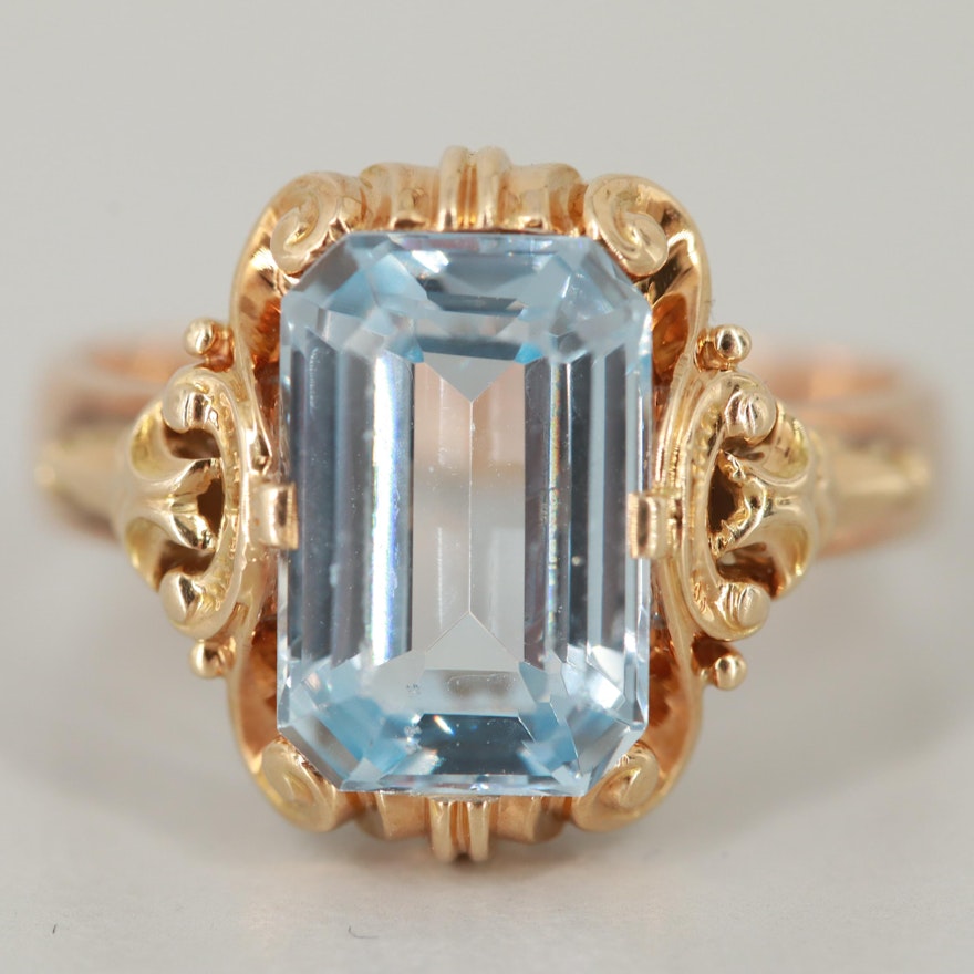 Vintage 10K Yellow Gold Synthetic Spinel Ring