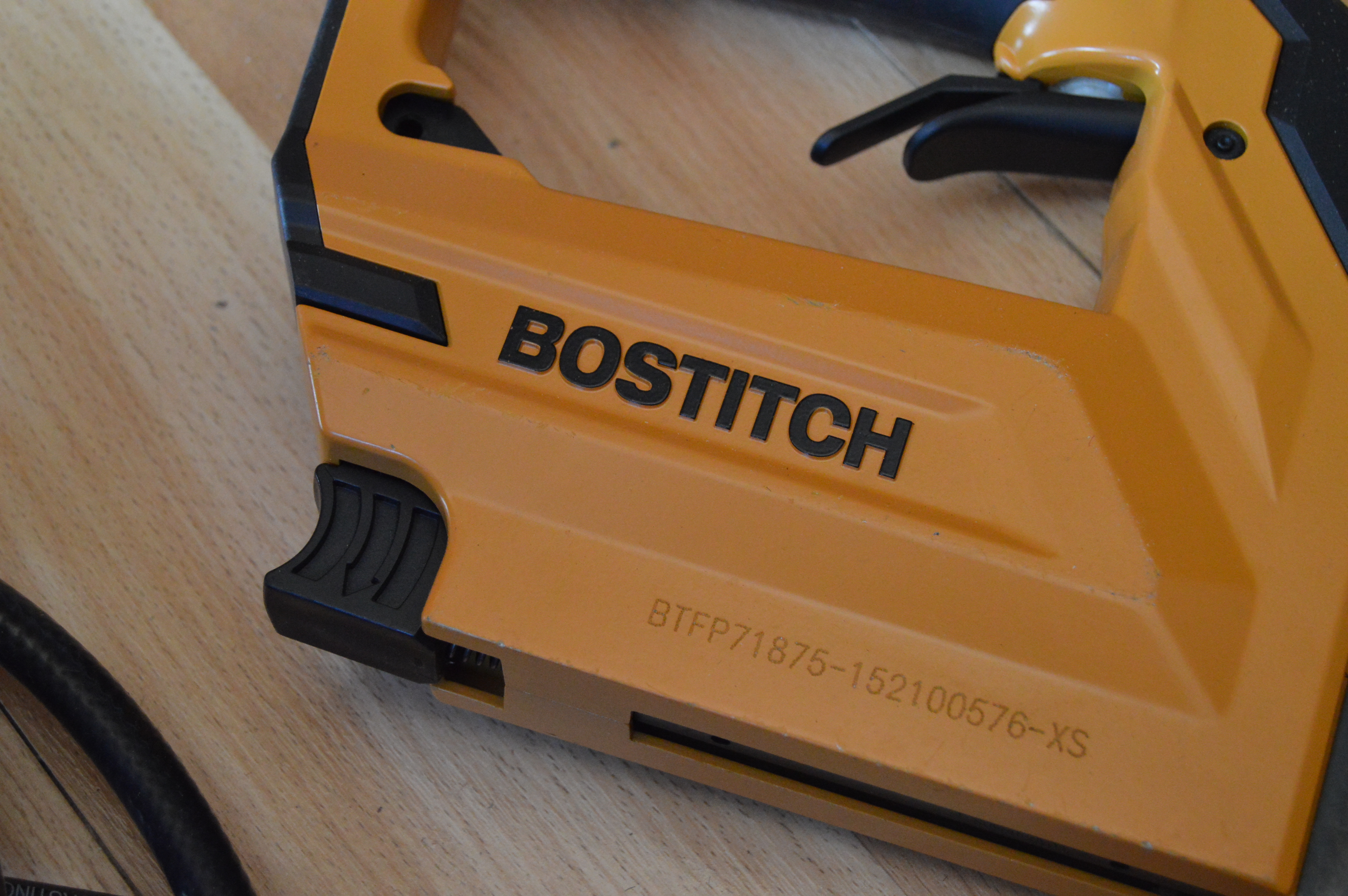 Bostitch BTA700 Series Power Fastener