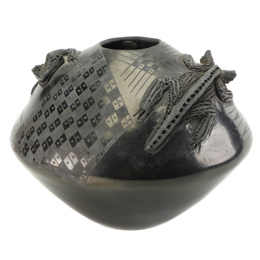 Jose L. Quezada Black Mata Ortiz Pottery