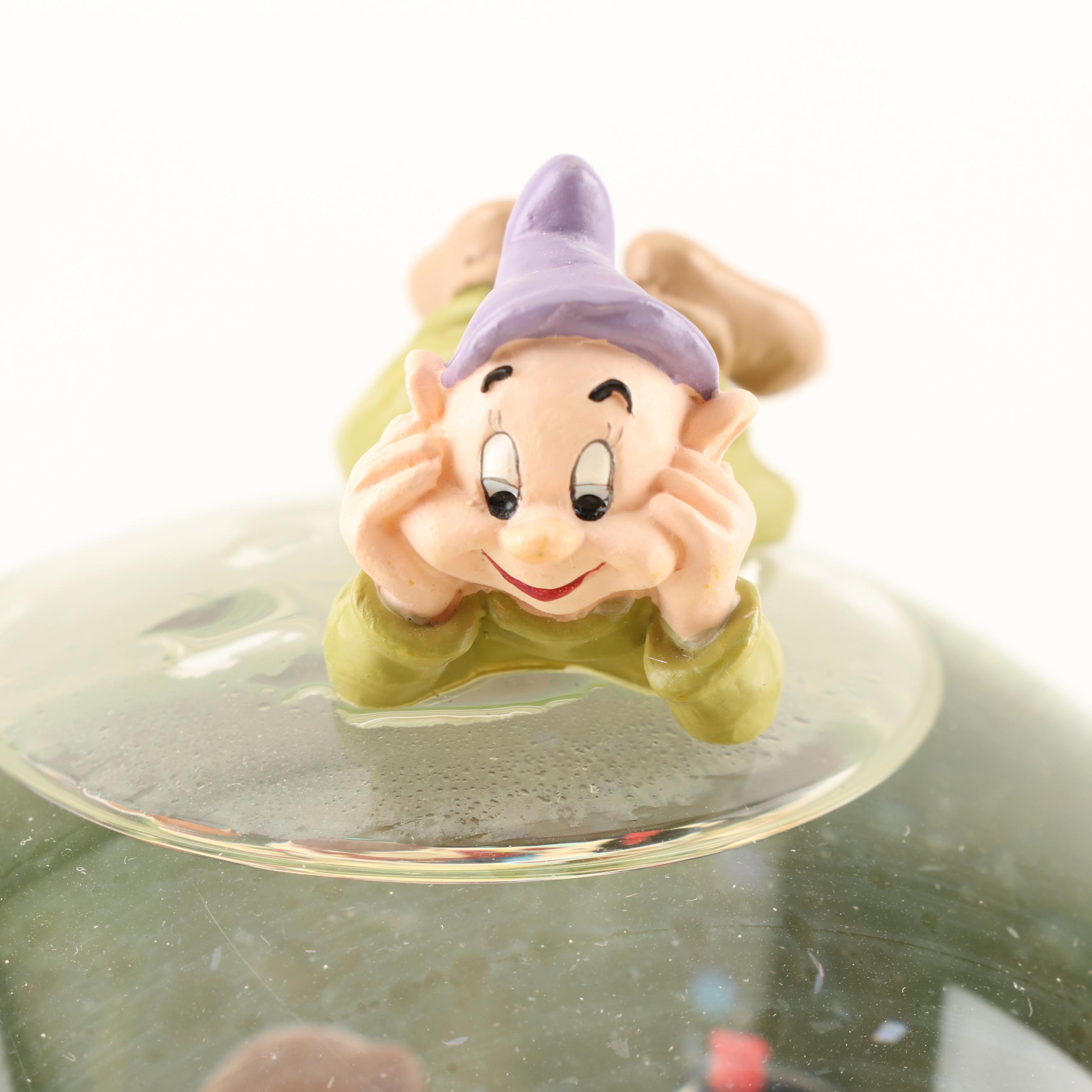 Walt Disney's Snow White Snow Globe "Someday my Prince Will Come" Music Box