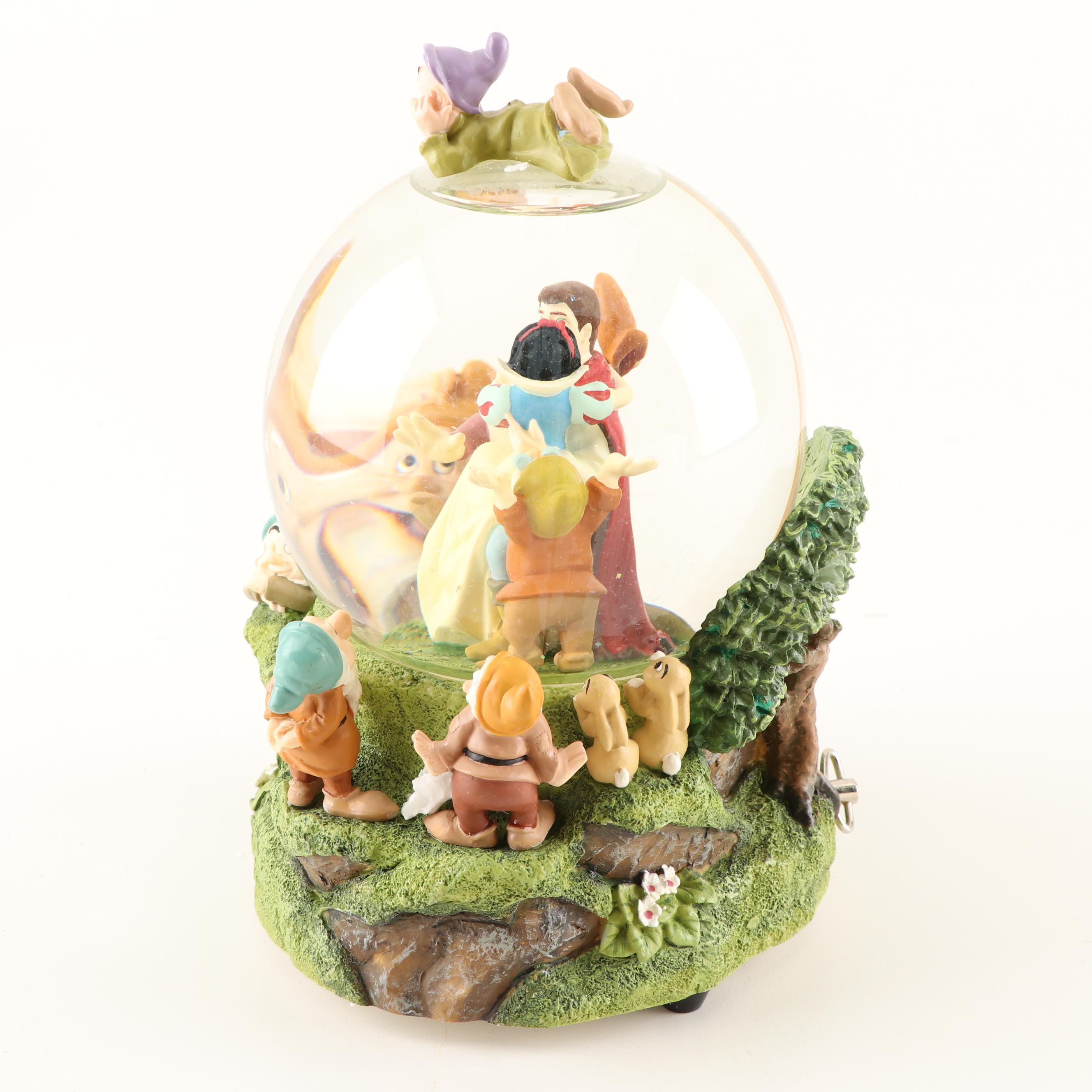 Walt Disney's Snow White Snow Globe "Someday my Prince Will Come" Music Box