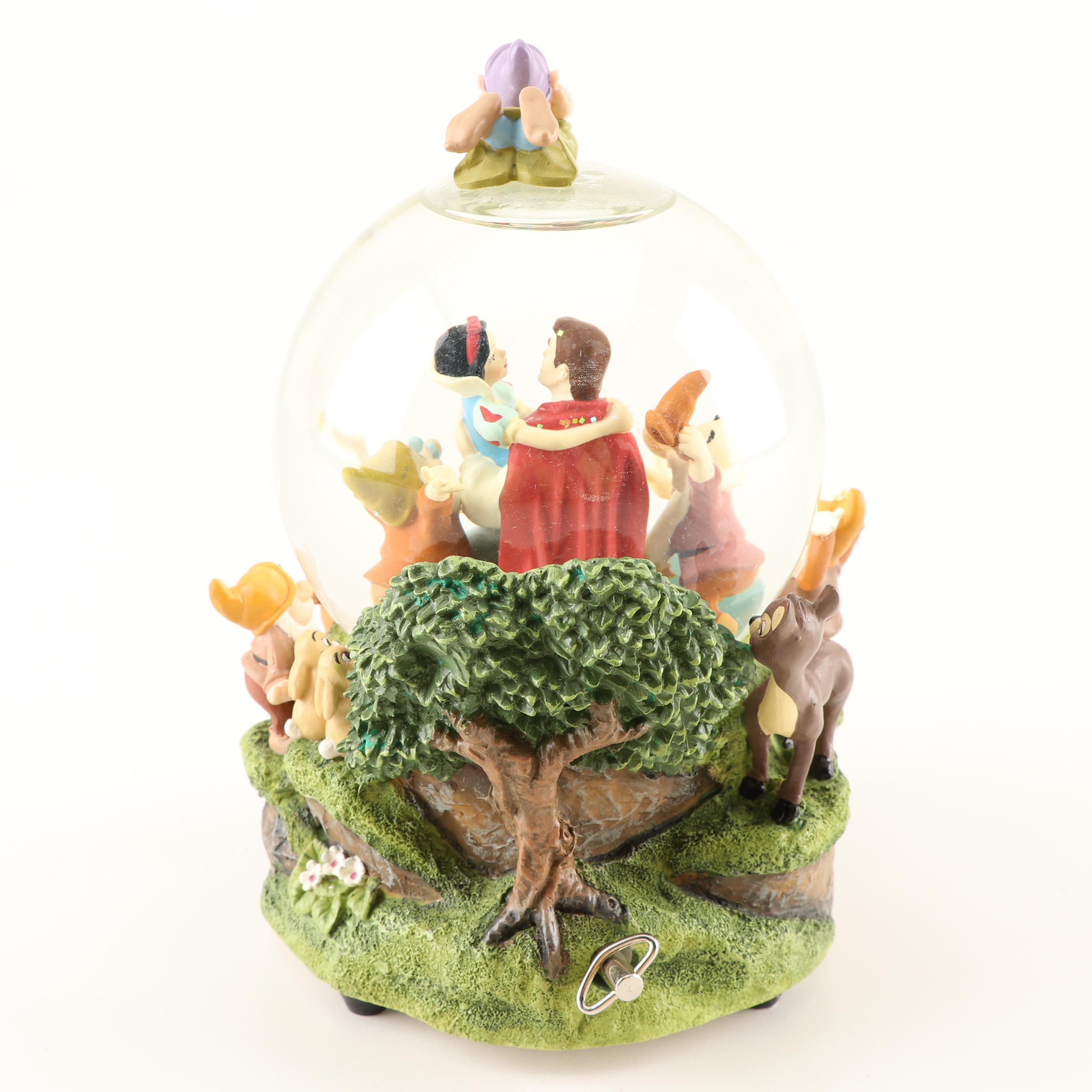 Walt Disney's Snow White Snow Globe "Someday my Prince Will Come" Music Box