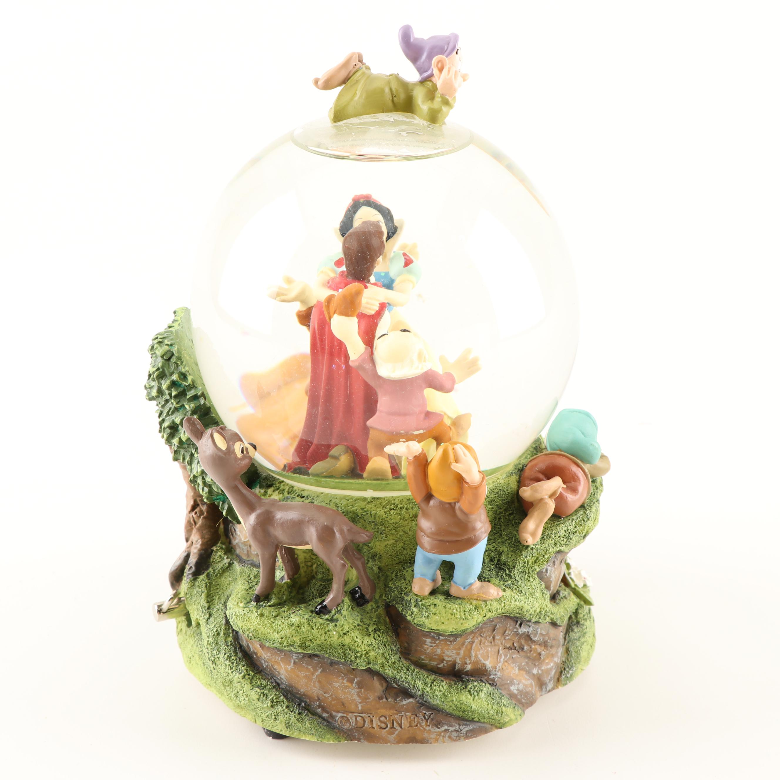Walt Disney's Snow White Snow Globe "Someday my Prince Will Come" Music Box