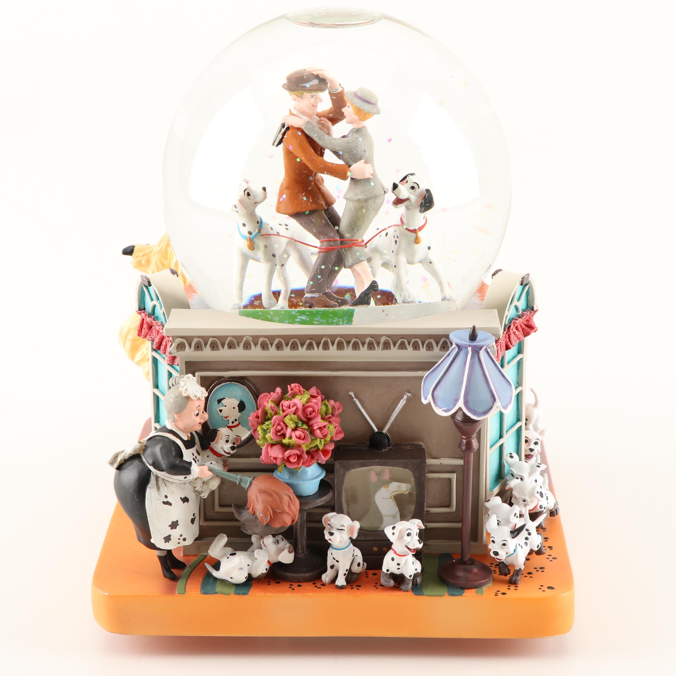 Walt Disney 101 Dalmation Anniversary Snow Globe "Cruella de Vil" Music Box