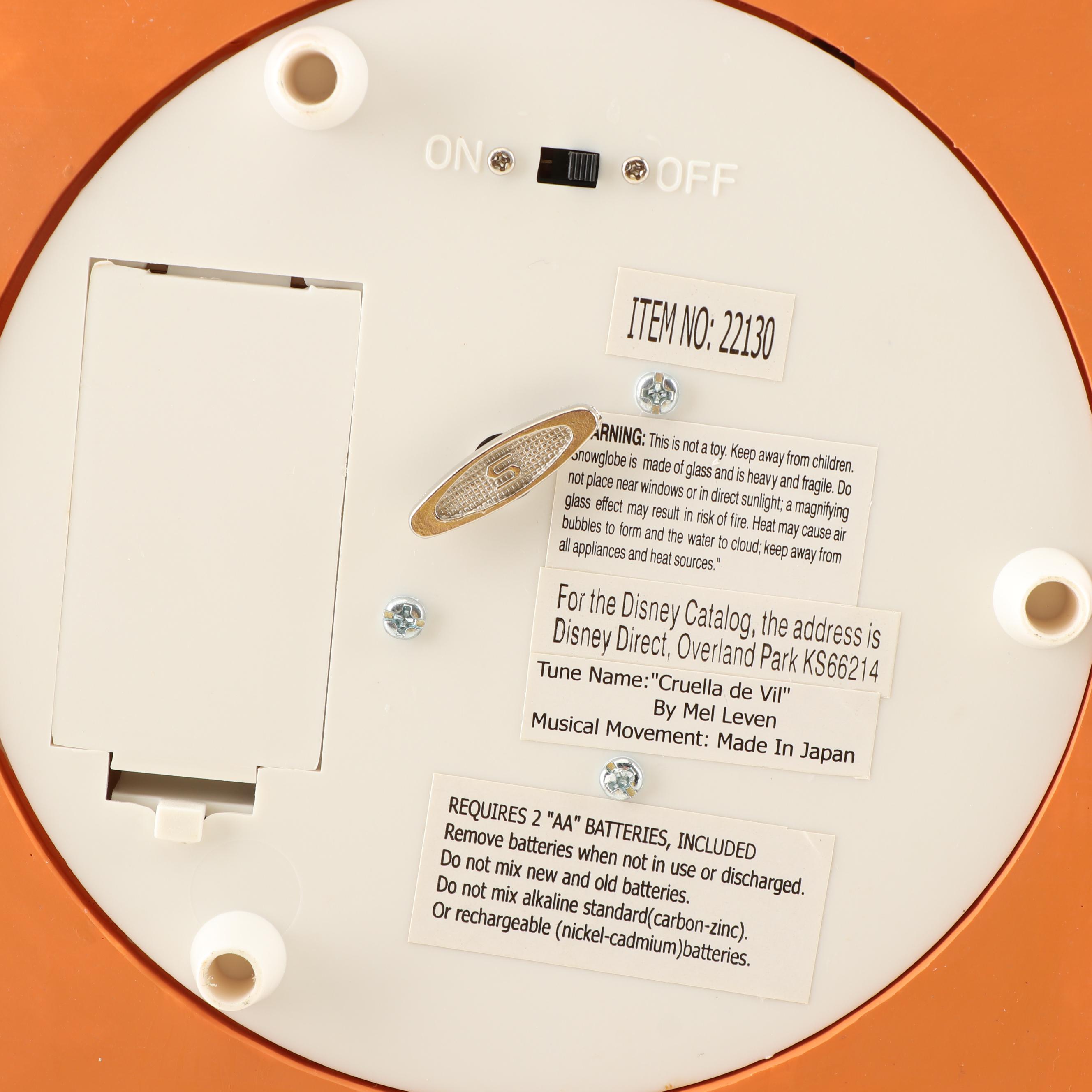 Walt Disney 101 Dalmation Anniversary Snow Globe "Cruella de Vil" Music Box