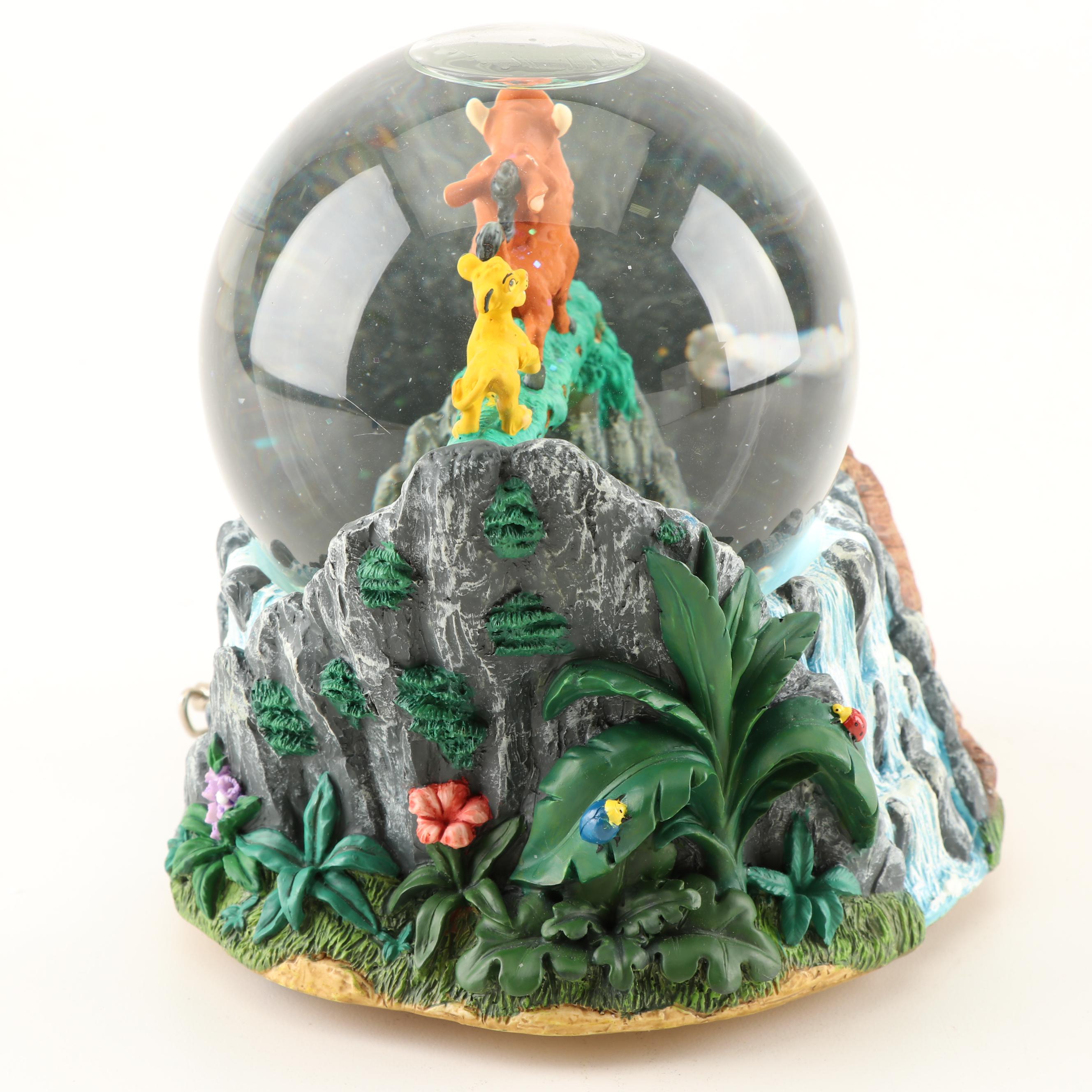 Walt Disney's Lion King Snow Globe "Hakuna Matata" Music Box