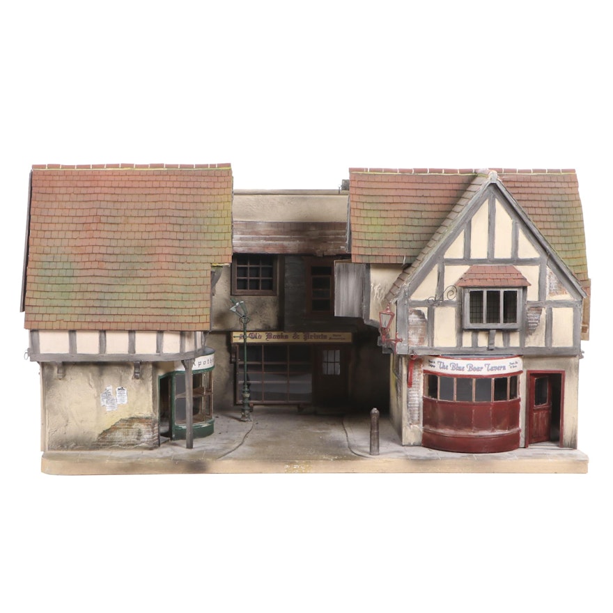 Vic Newey Dickensian Street Scene Dollhouse