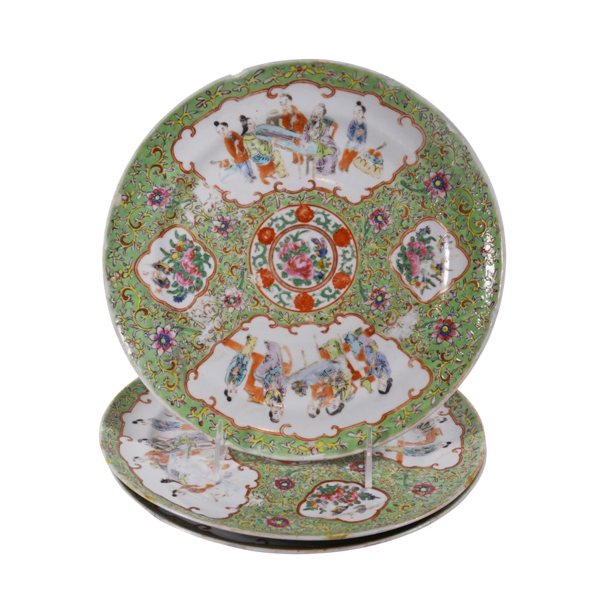 Chinese Porcelain Dinner Plates, Late 19th Century