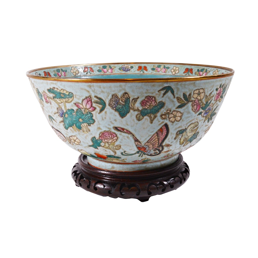 Chinese Butterfly and Floral Motif Porcelain Bowl