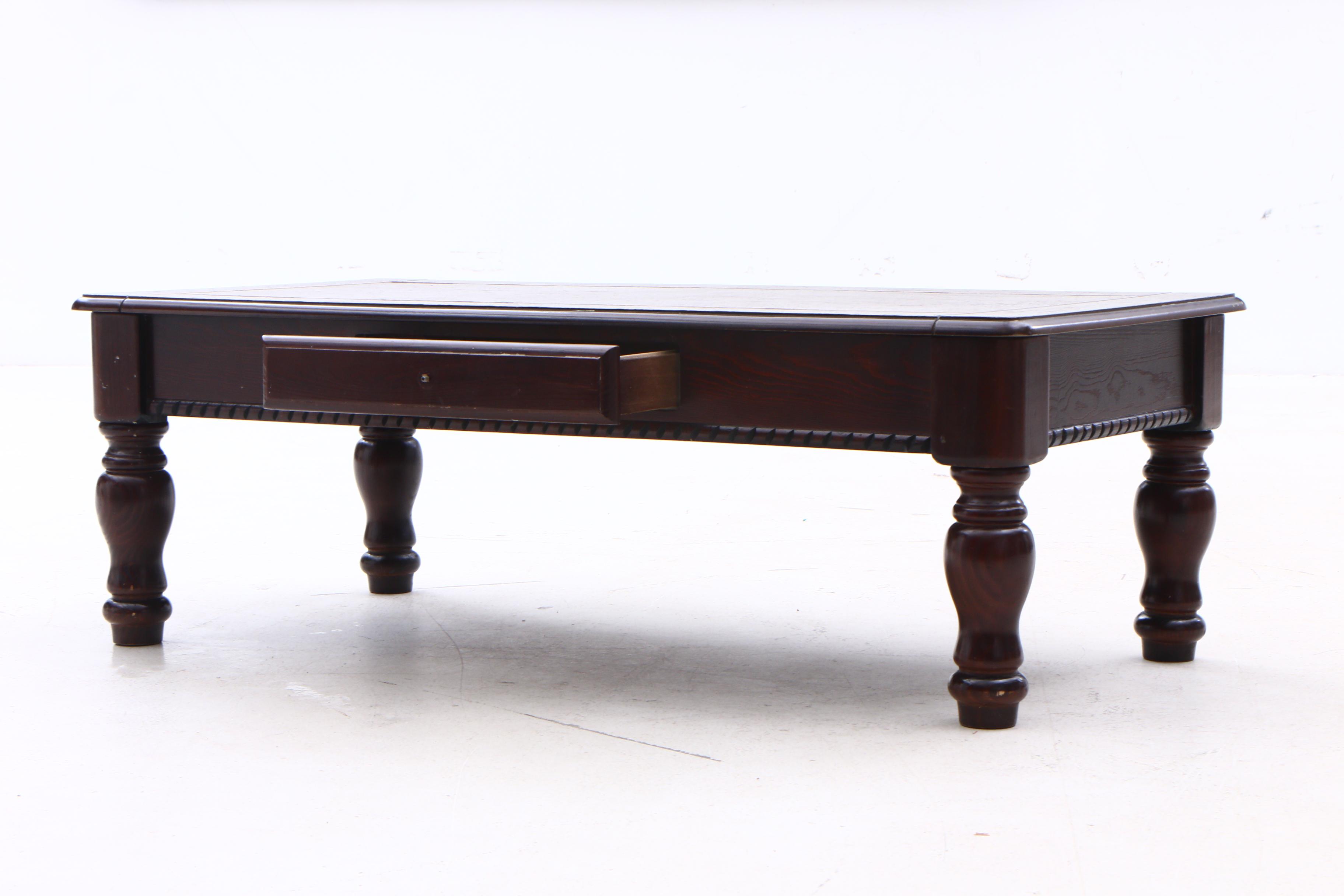 Contemporary Coffee Table by Crown Mark Inc.