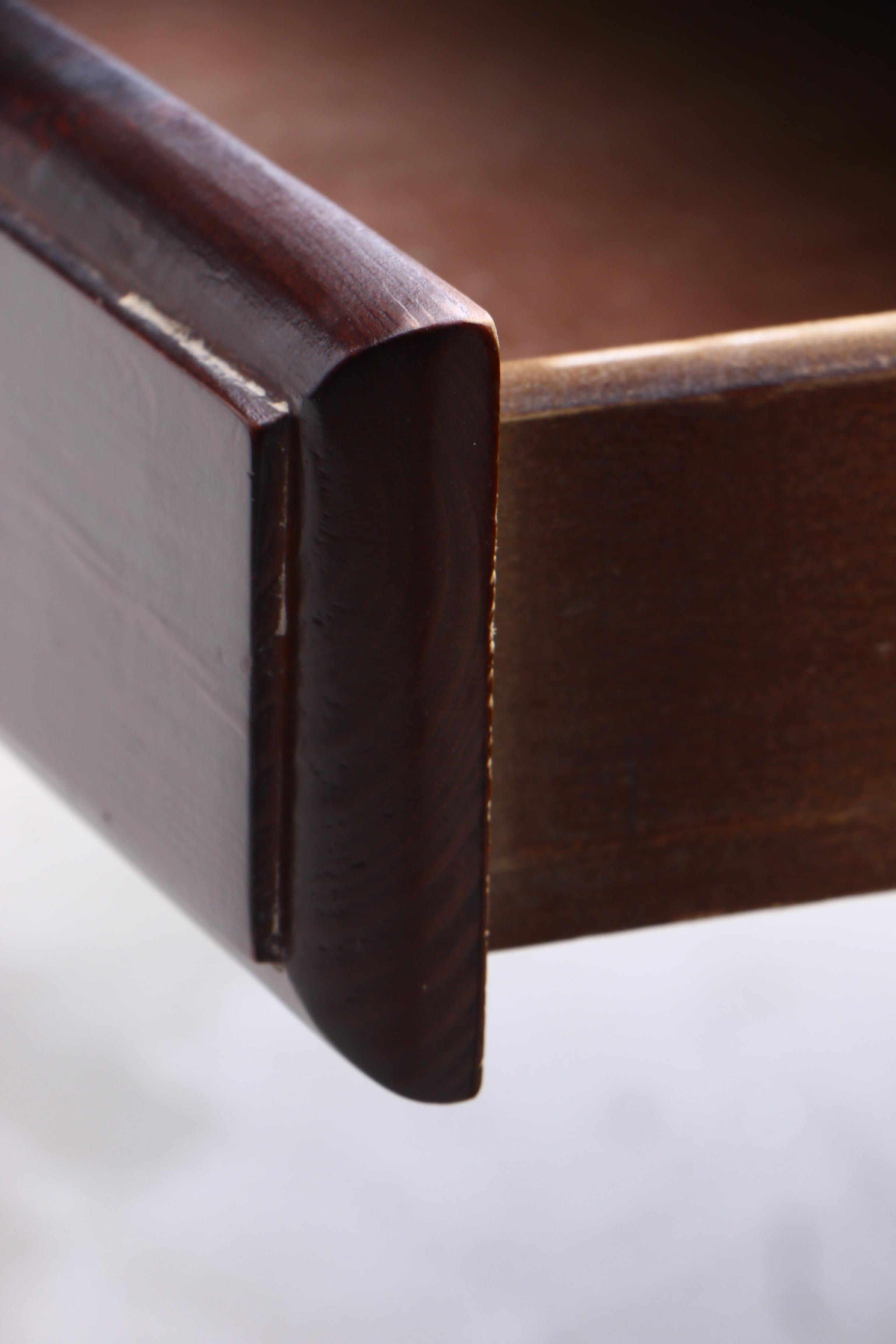 Contemporary Coffee Table by Crown Mark Inc.