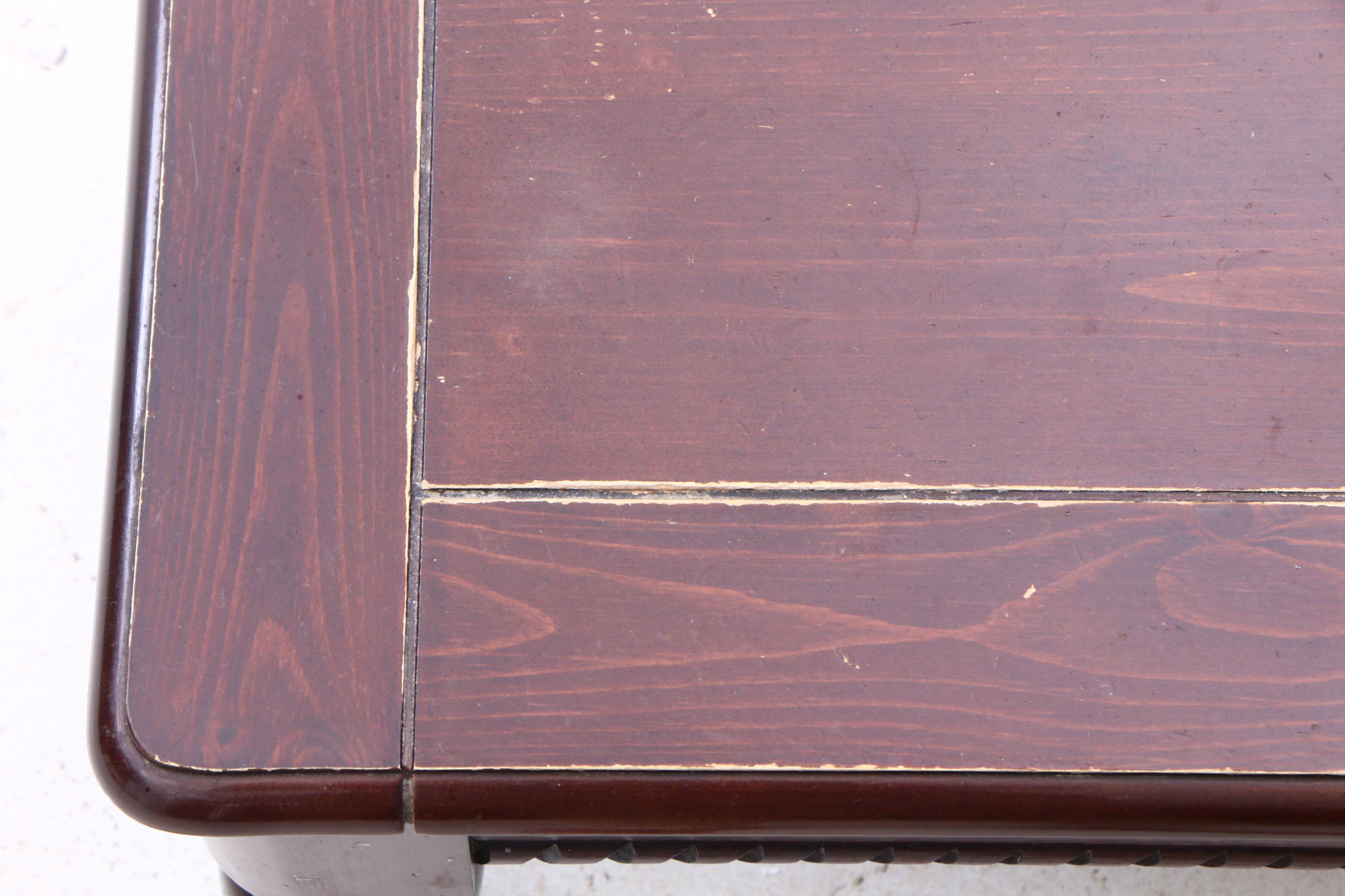 Contemporary Coffee Table by Crown Mark Inc.