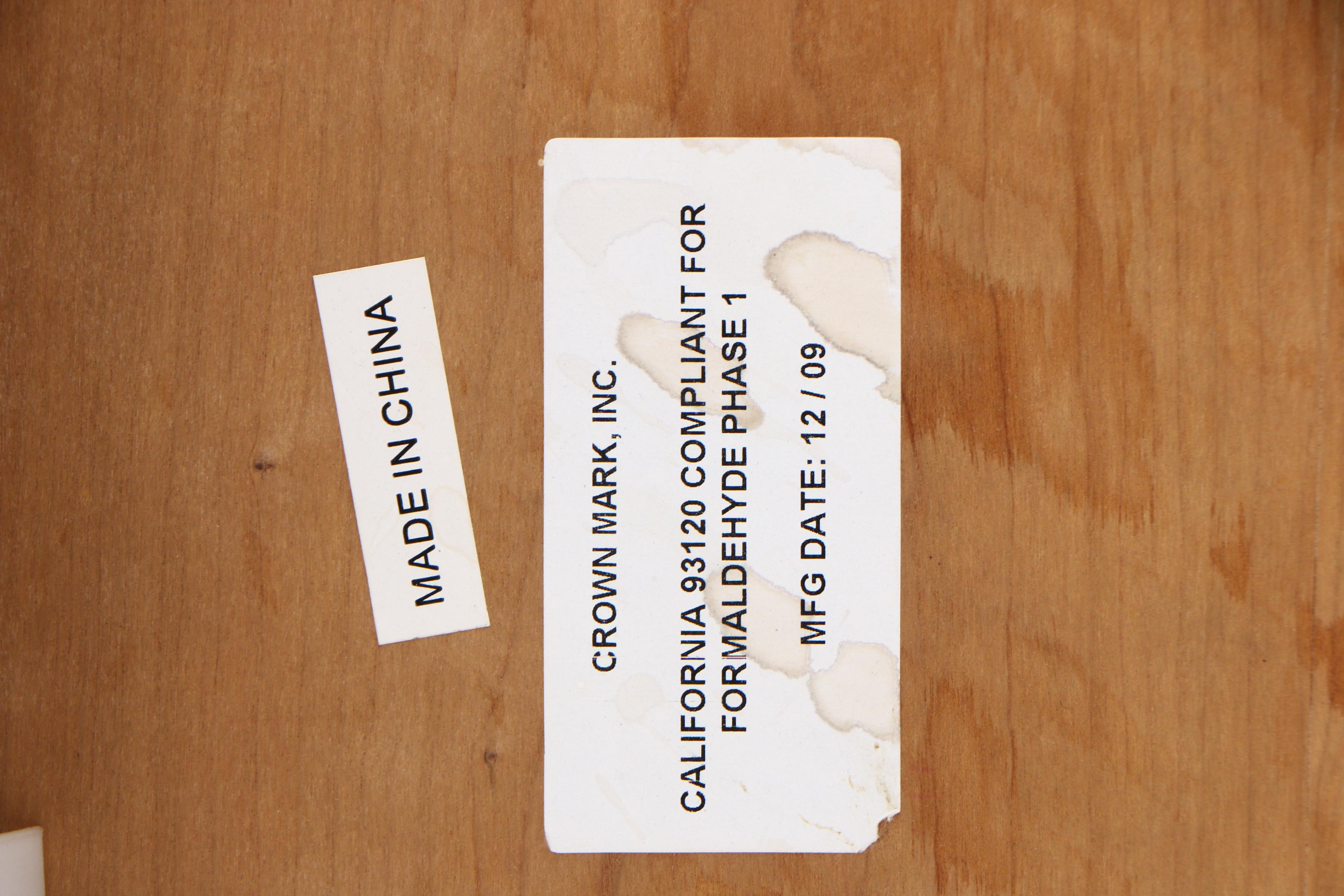 Contemporary Coffee Table by Crown Mark Inc.