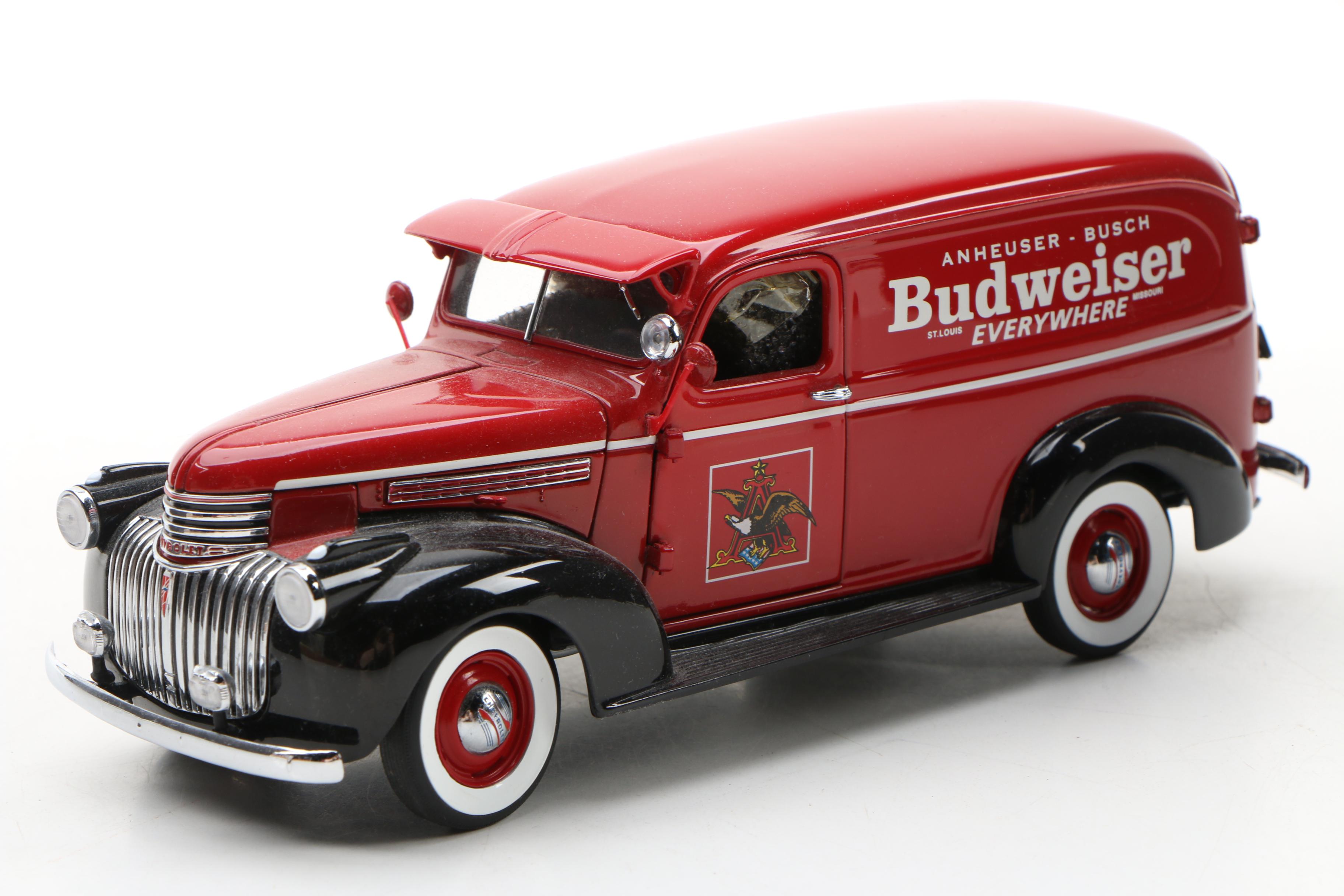 Danbury Mint Die-Cast 1941 Budweiser Delivery Truck with Display Case, 1999