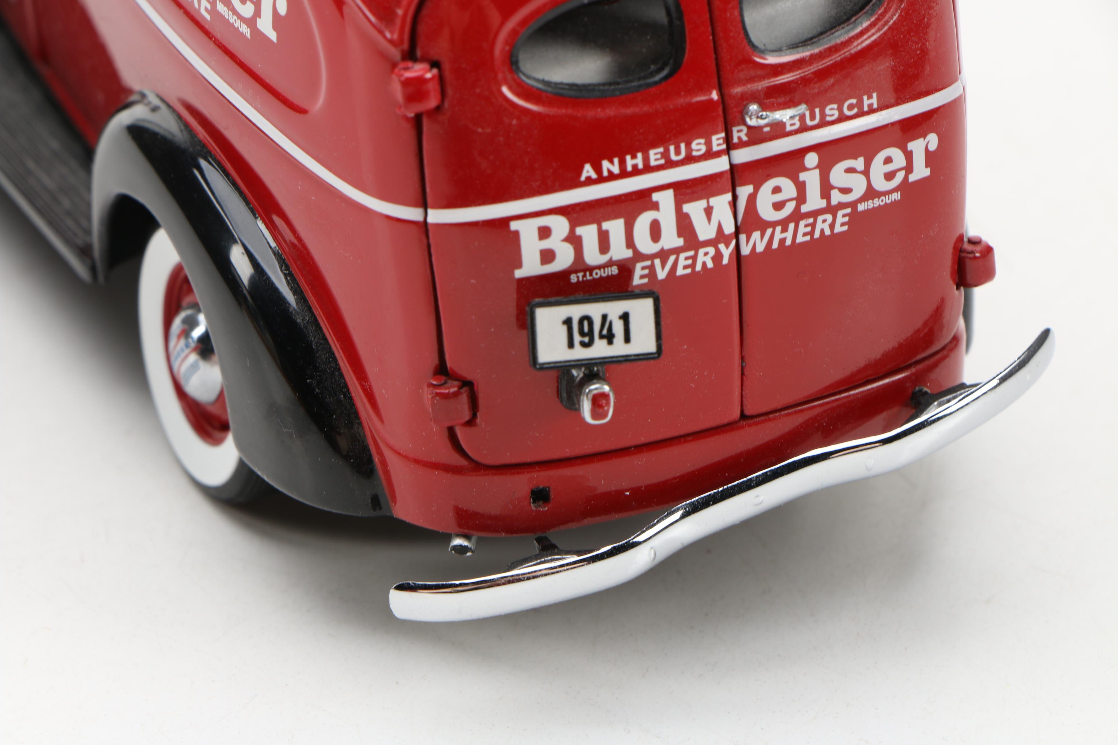 Danbury Mint Die-Cast 1941 Budweiser Delivery Truck with Display Case, 1999