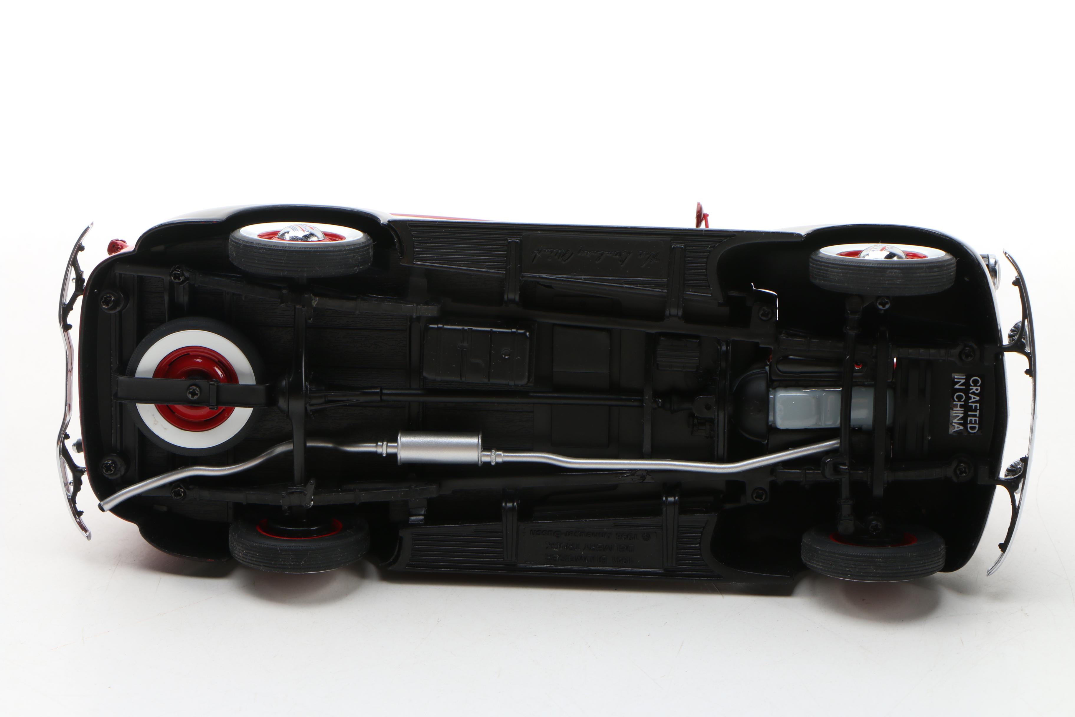 Danbury Mint Die-Cast 1941 Budweiser Delivery Truck with Display Case, 1999