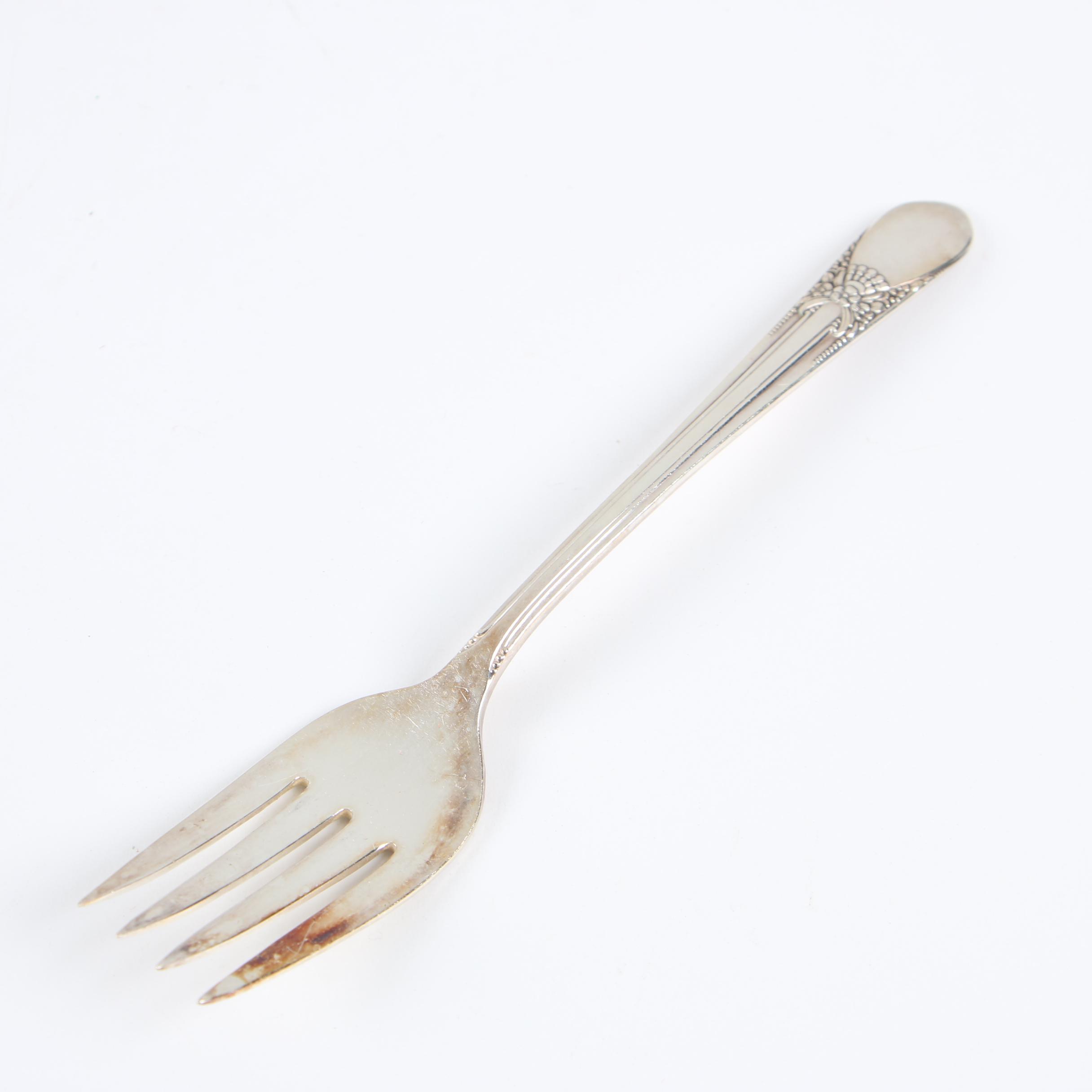 Wm Rogers "Beloved" Silver Plate Flatware, Mid-Century