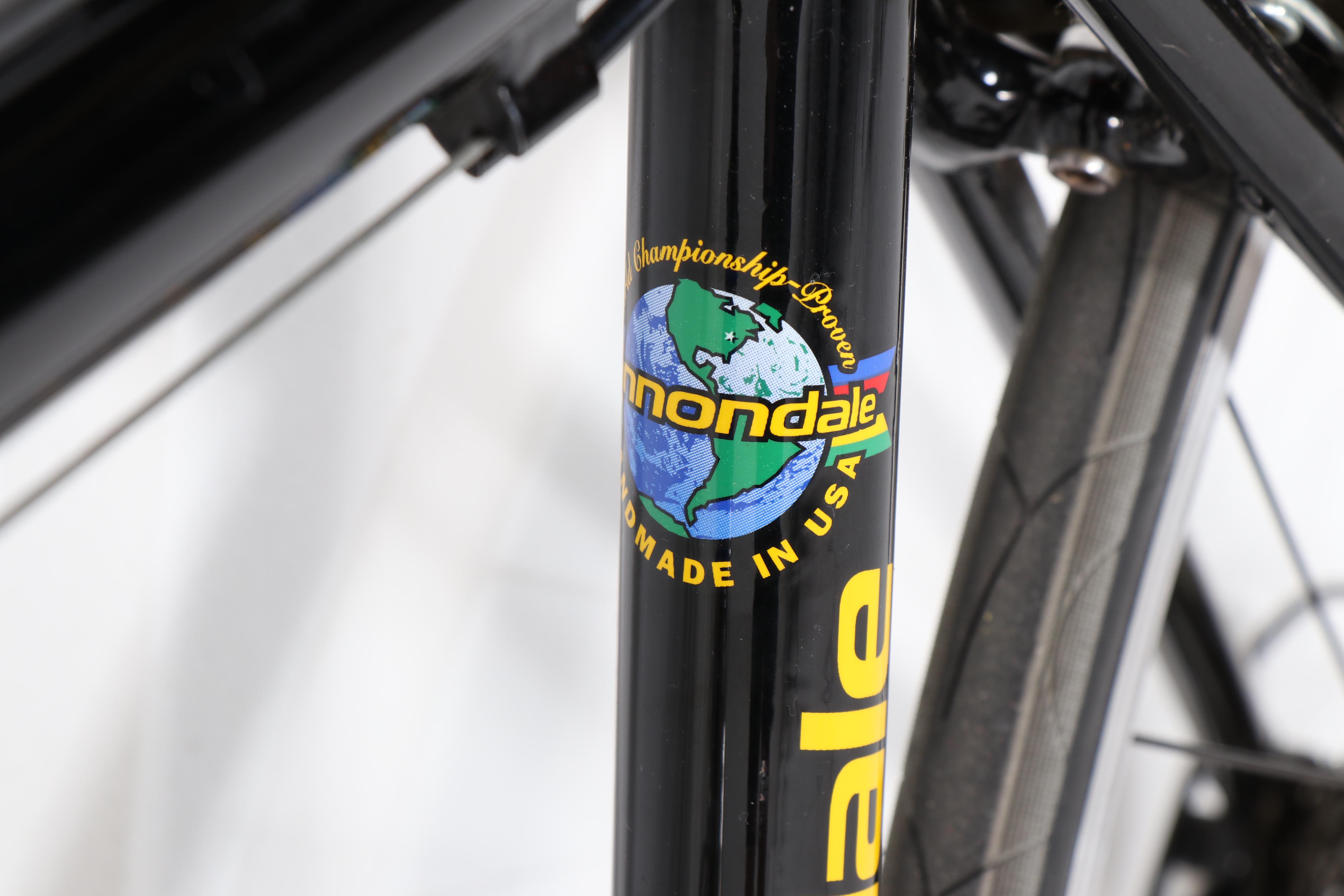 Cannondale CAAD 3 R400 Road Bike with Pump and Valve Tubes